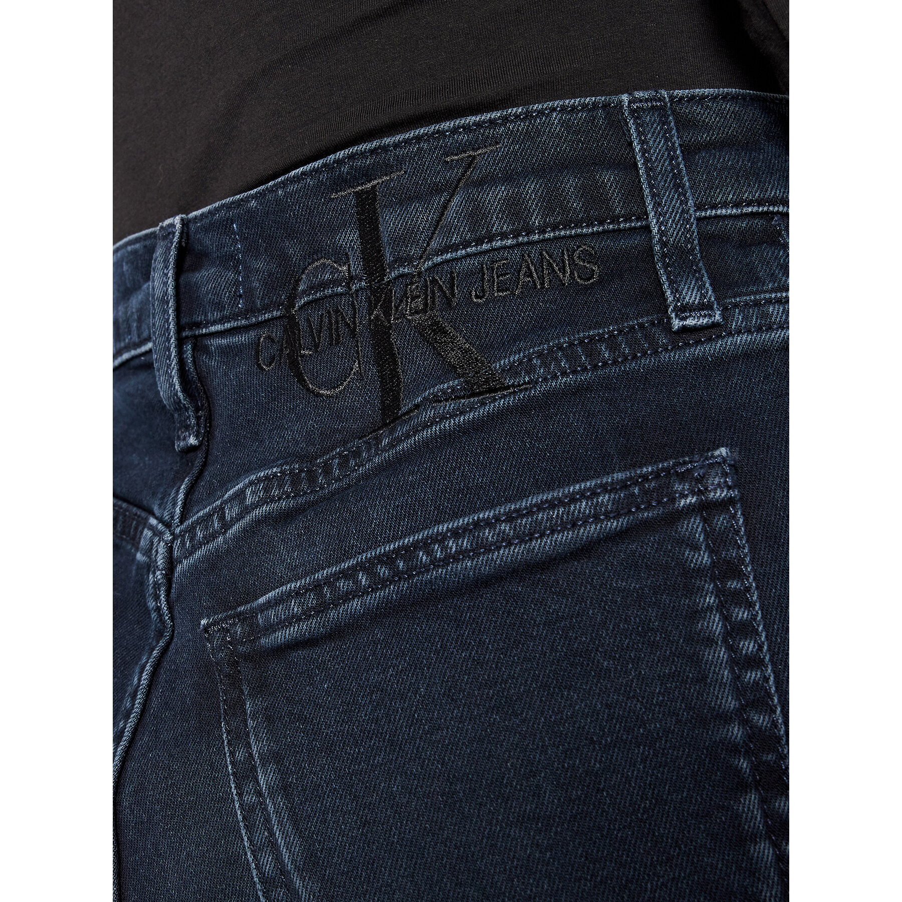 Calvin Klein Jeans Džínsy J20J217059 Tmavomodrá Mom Fit - Pepit.sk