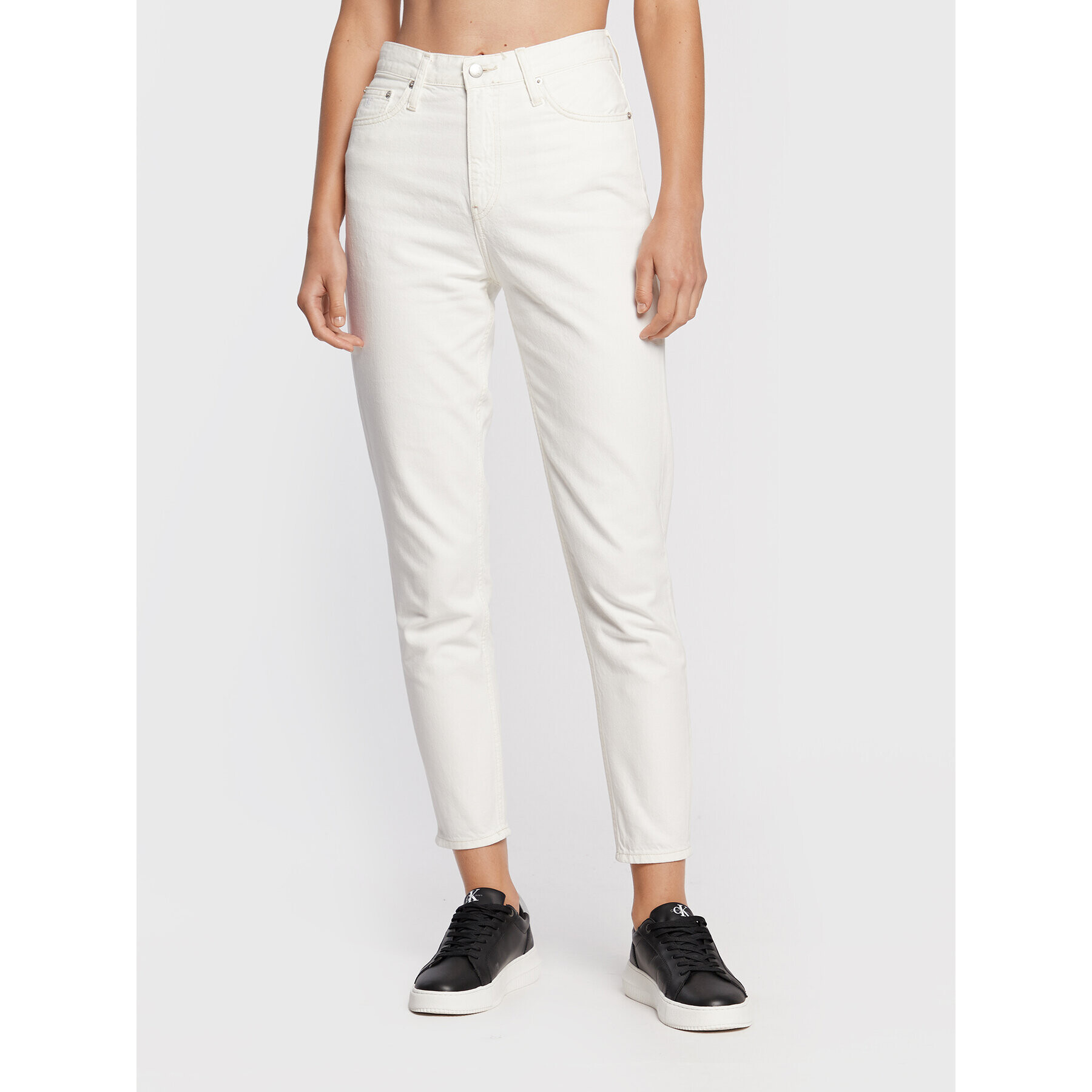 Calvin Klein Jeans Džínsy J20J219525 Biela Mom Fit - Pepit.sk