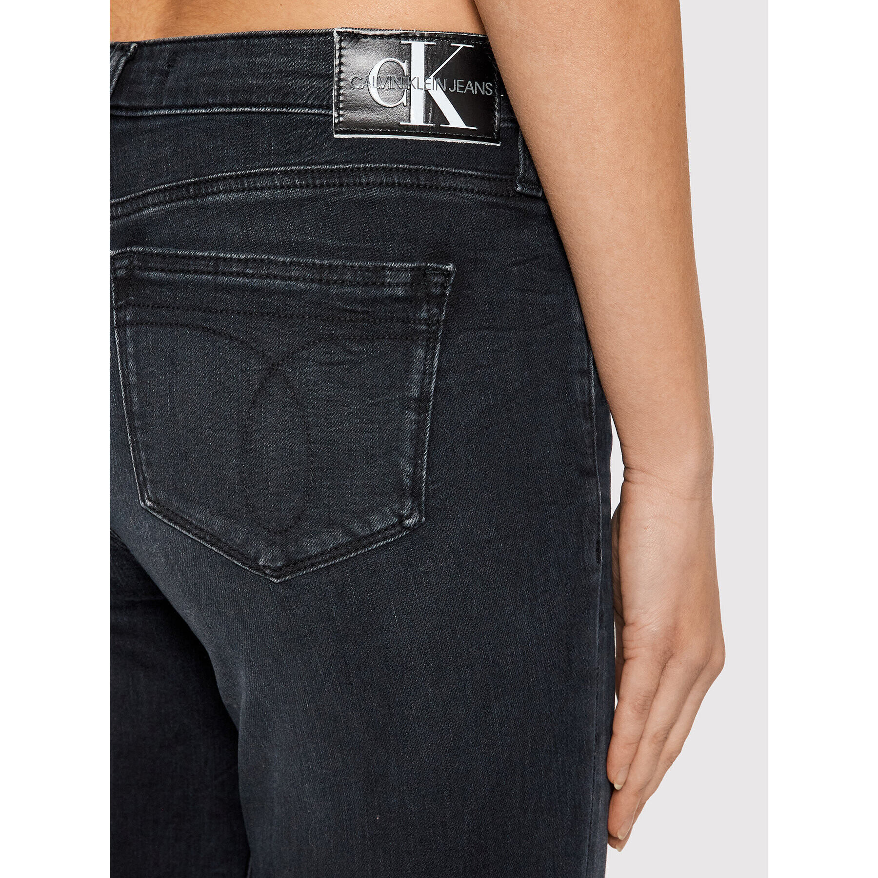 Calvin Klein Jeans Džínsy Mid Rise J20J217071 Čierna Skinny Fit - Pepit.sk