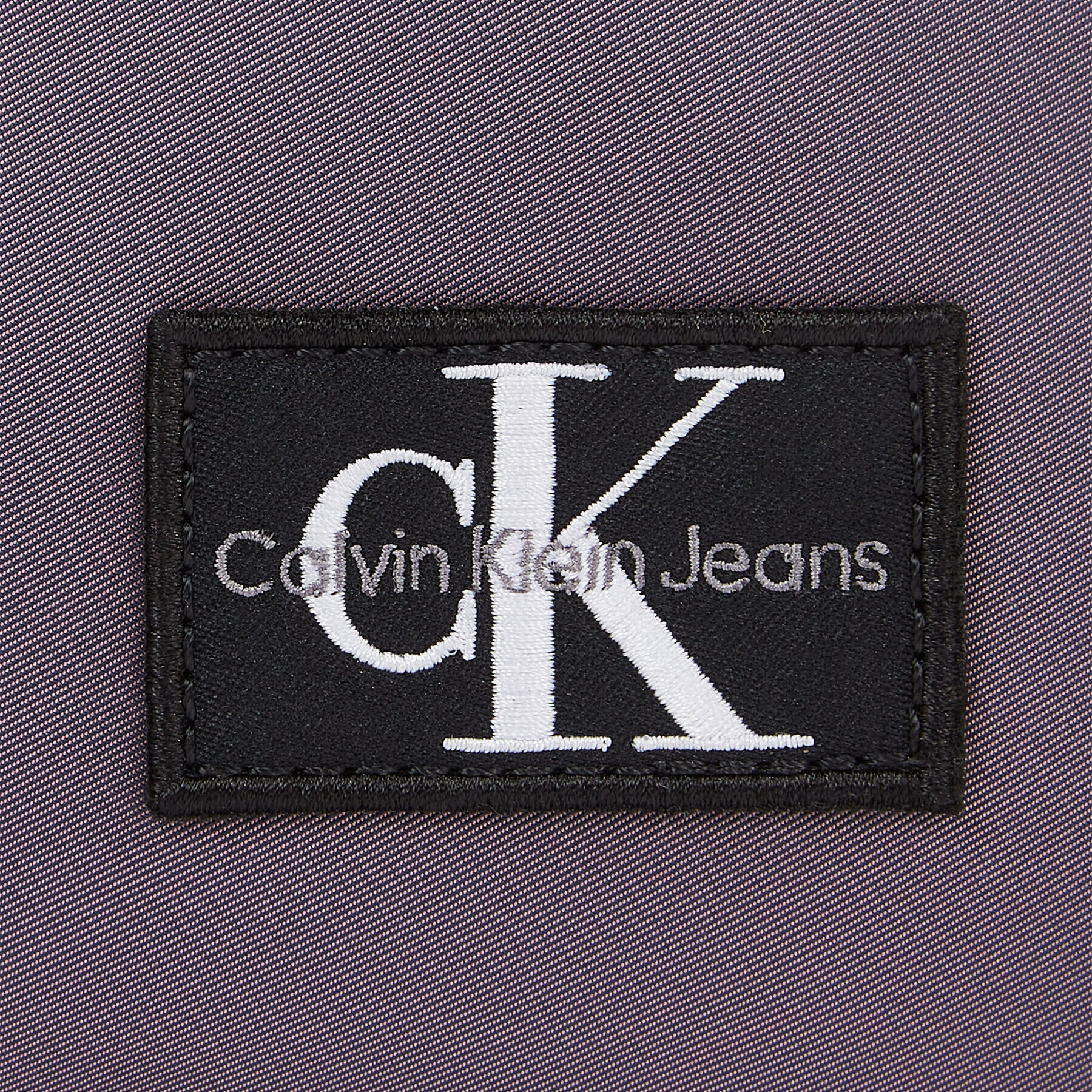 Calvin Klein Jeans Kabelka IU0IU00499 Fialová - Pepit.sk