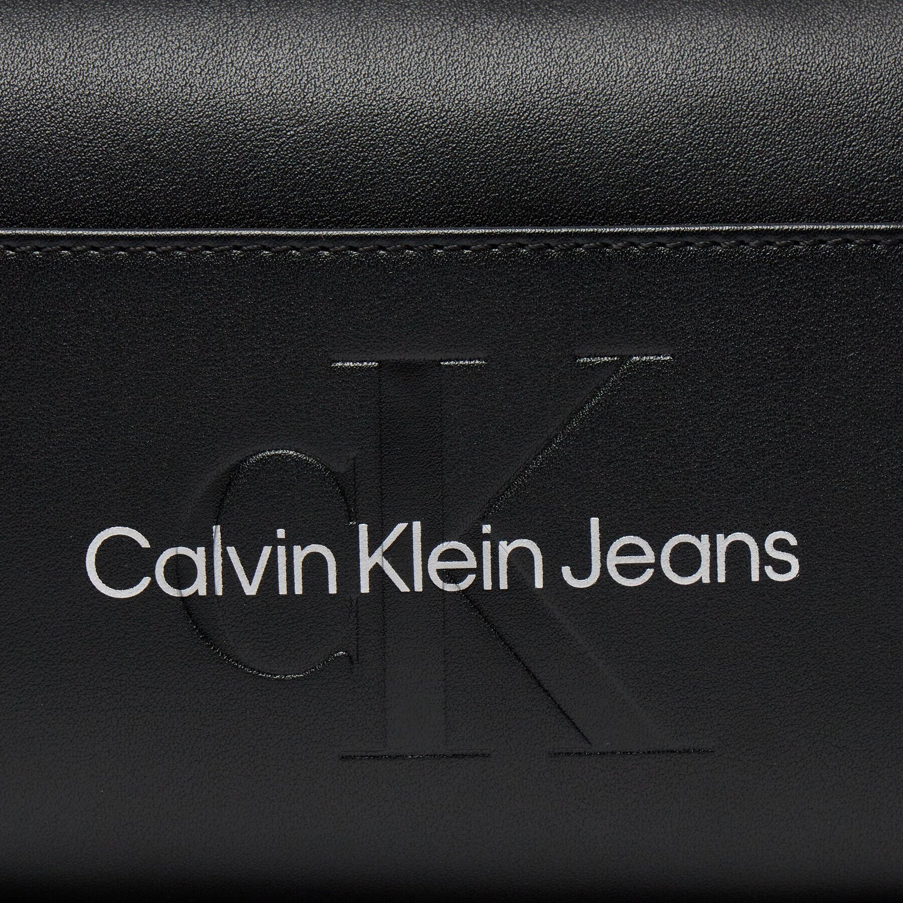 Calvin Klein Jeans Kozmetická taštička Sculpted Beauty Case Mono K60K611483 Čierna - Pepit.sk