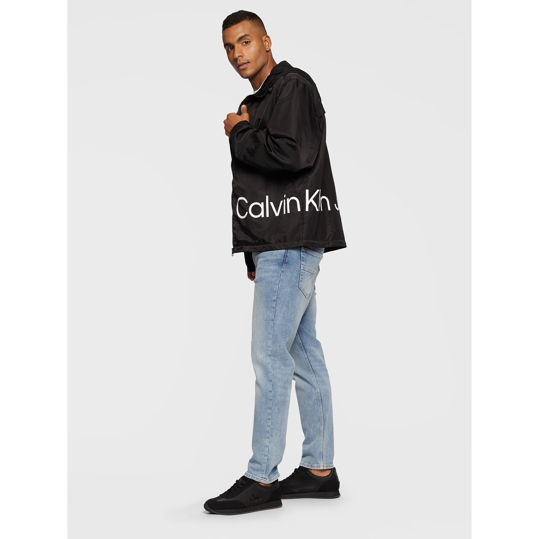 Calvin Klein Jeans Prechodná bunda J30J320925 Čierna Relaxed Fit - Pepit.sk