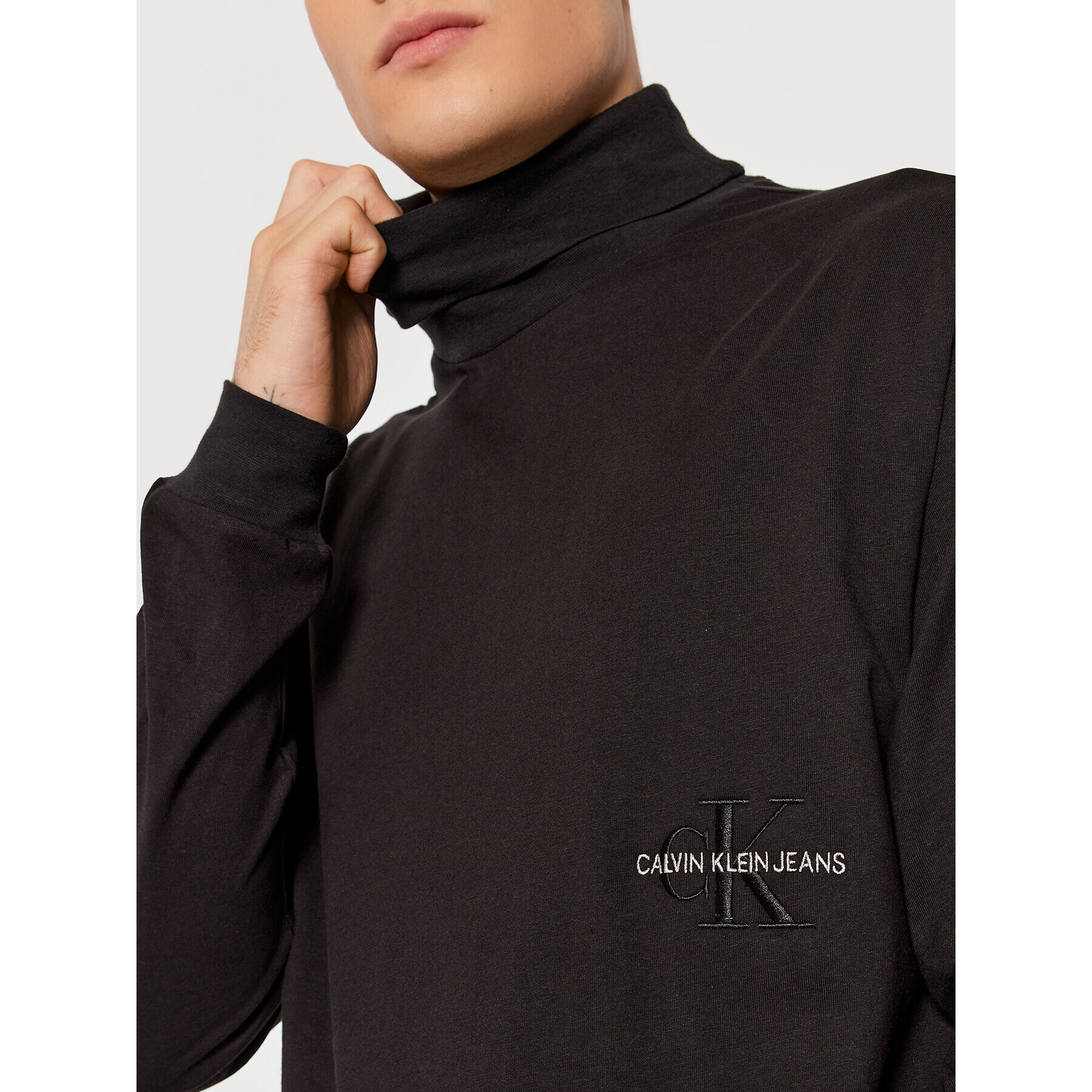 Calvin Klein Jeans Rolák J30J318644 Čierna Regular Fit - Pepit.sk