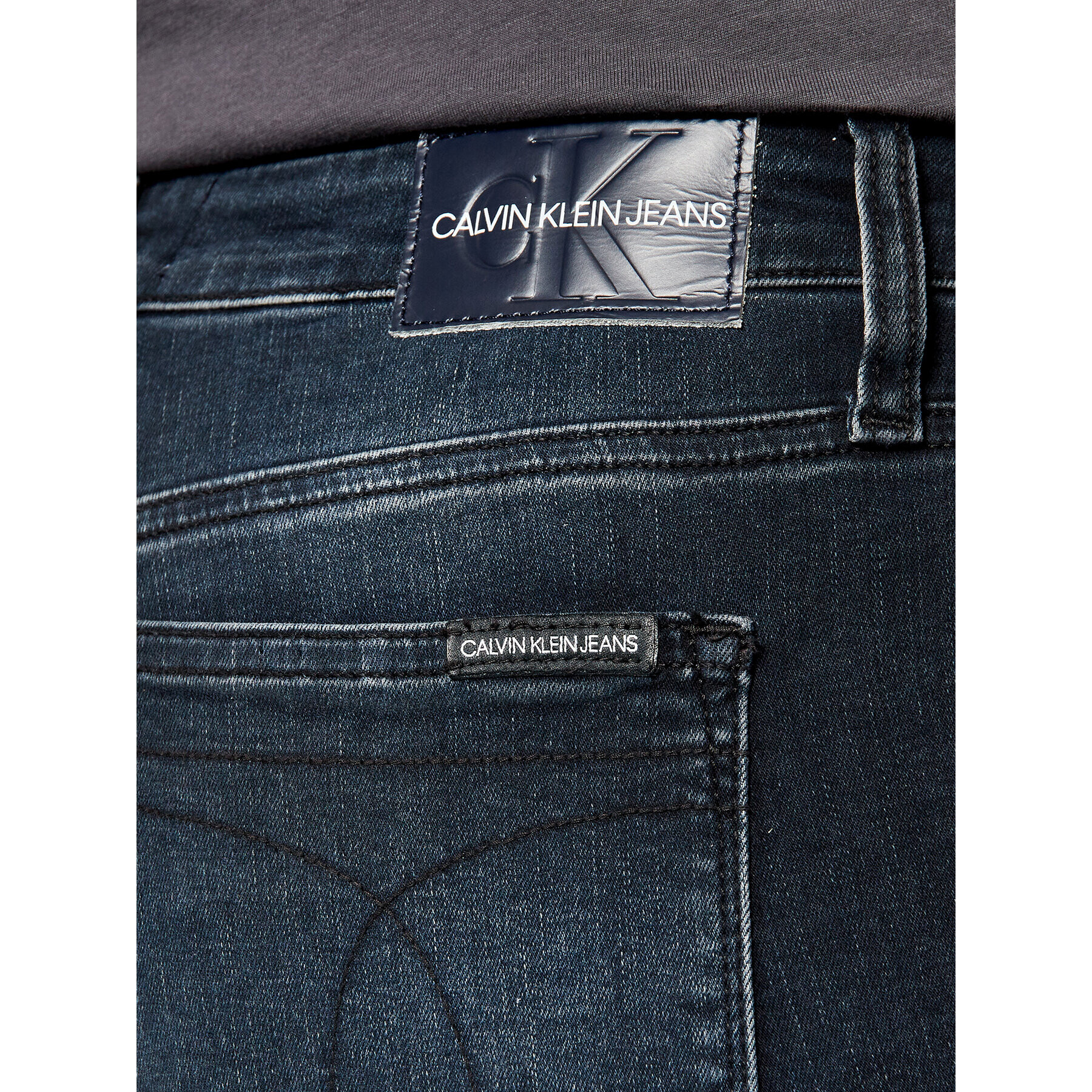 Calvin Klein Jeans Skinny Fit džínsy J20J214412 Tmavomodrá Skinny Fit - Pepit.sk