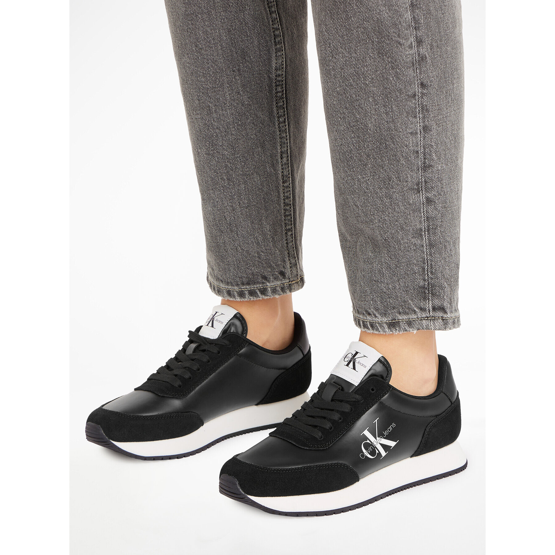 Calvin Klein Jeans Sneakersy Retro Runner Low Laceup Ny Pearl YW0YW01056 Čierna - Pepit.sk