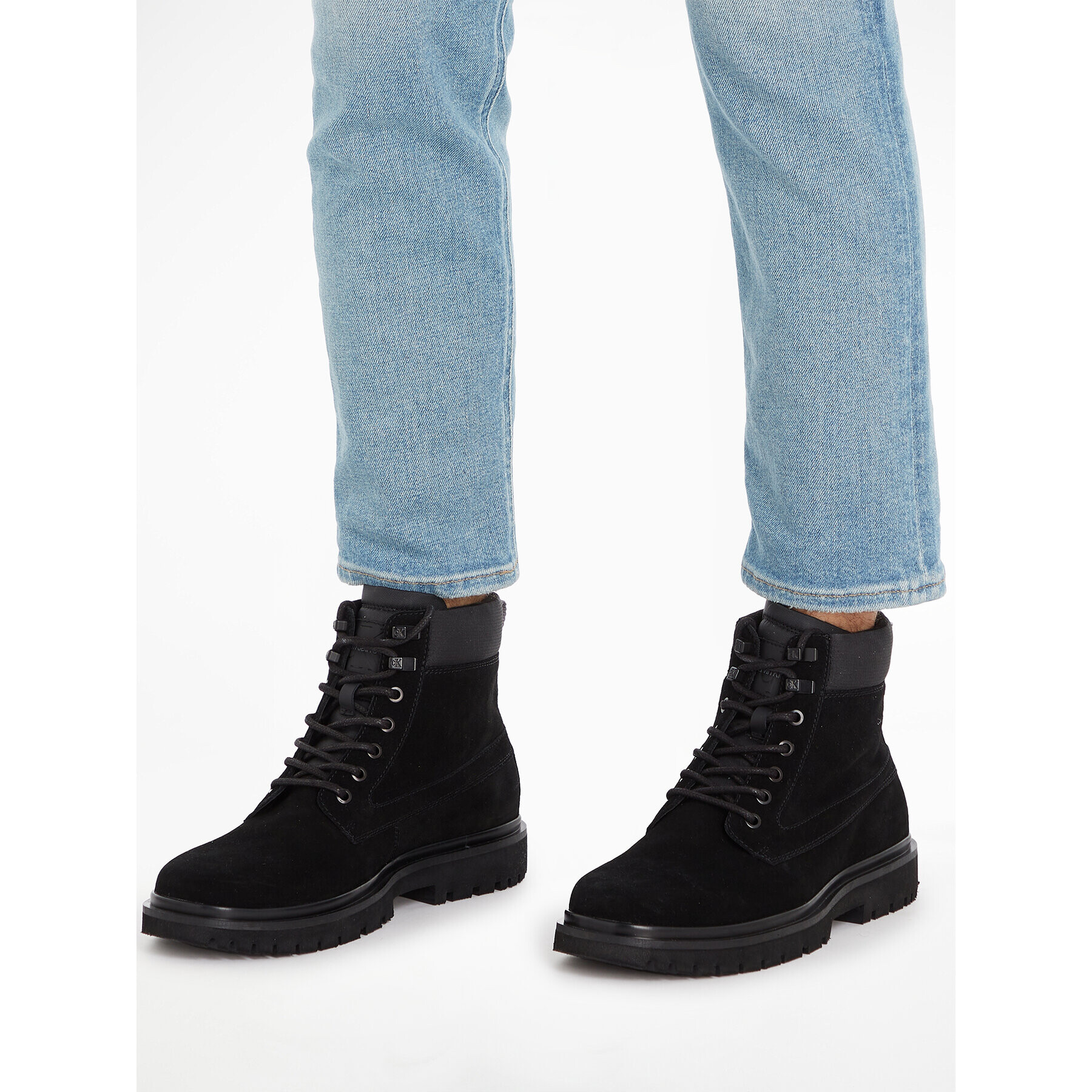 Calvin Klein Jeans Šnurovacia obuv Eva Mid Laceup Boot Suede YM0YM00802 Čierna - Pepit.sk