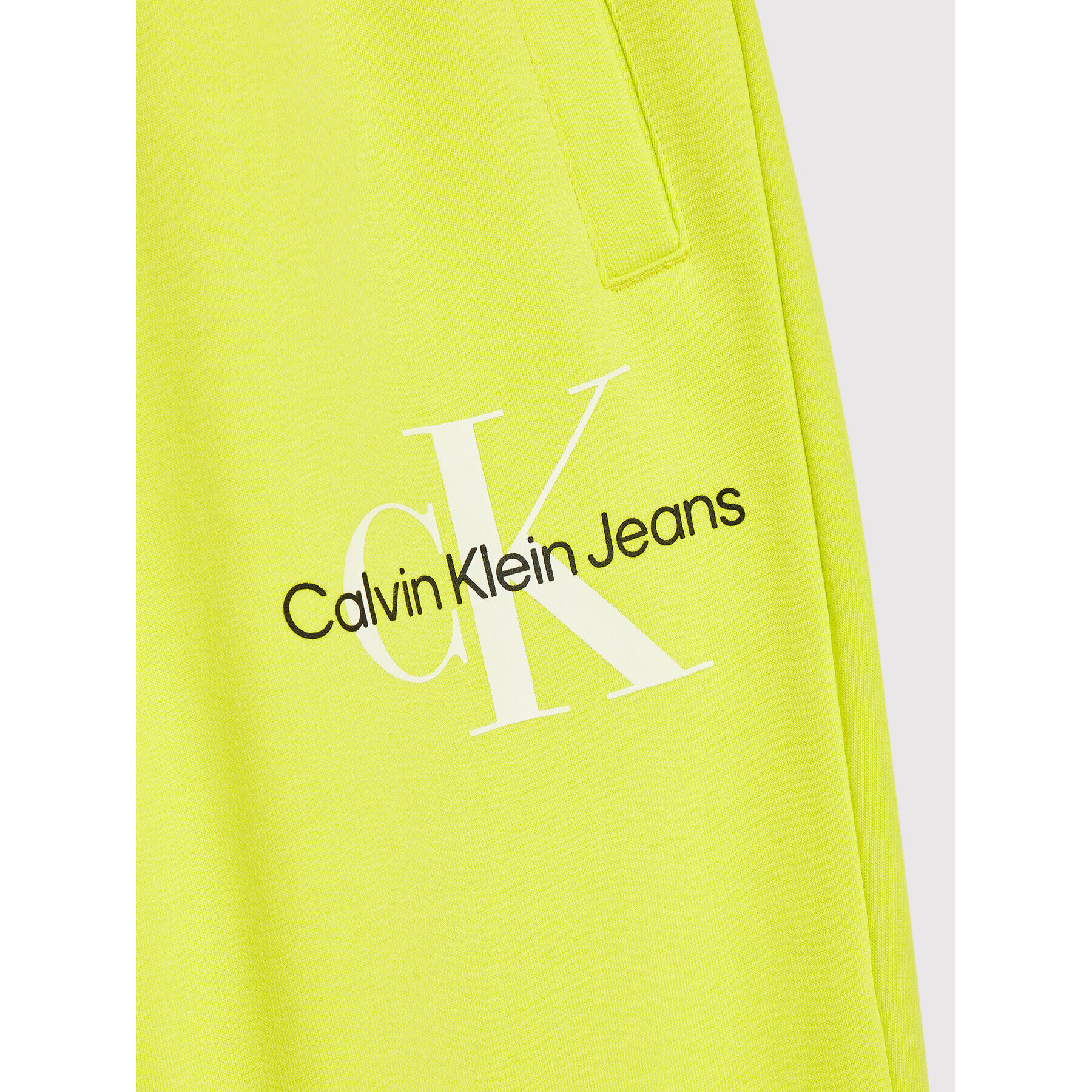 Calvin Klein Jeans Teplákové nohavice IB0IB01186 Zelená Relaxed Fit - Pepit.sk