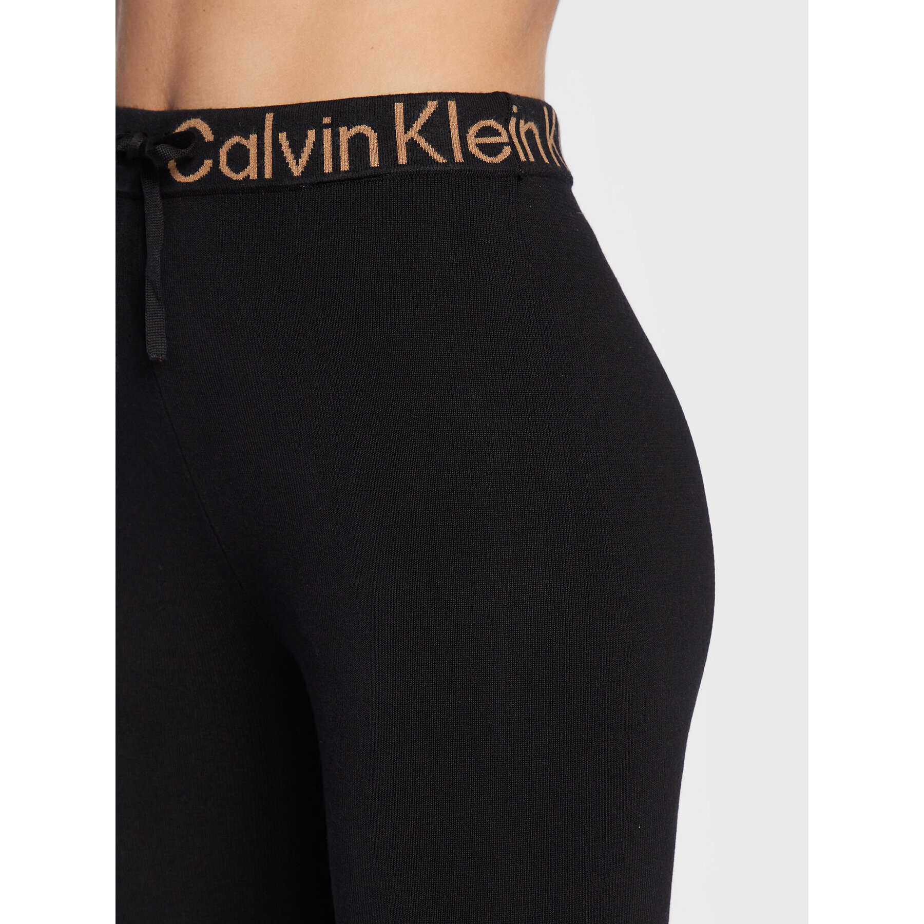 Calvin Klein Jeans Úpletové nohavice J20J219740 Čierna Regular Fit - Pepit.sk