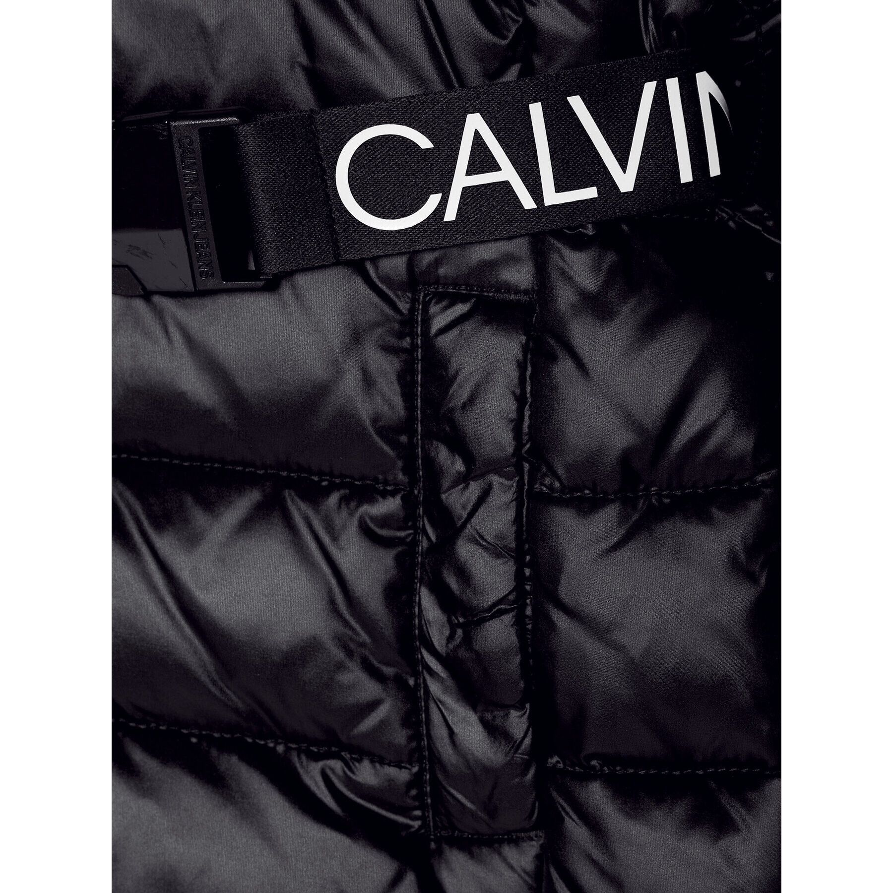 Calvin Klein Jeans Vatovaná bunda Essential Down IG0IG00596 Čierna Regular Fit - Pepit.sk