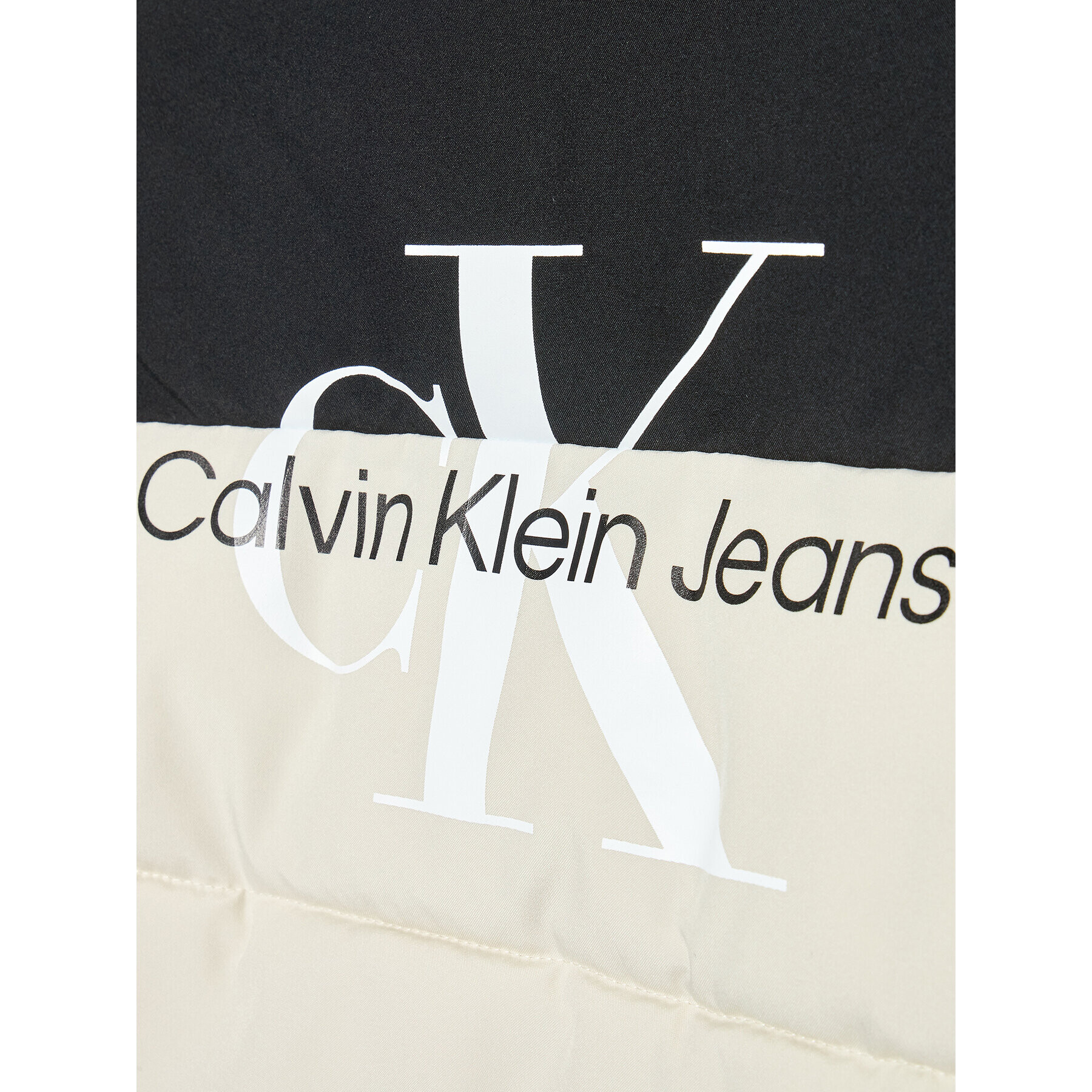 Calvin Klein Jeans Vatovaná bunda IB0IB01350 Čierna Regular Fit - Pepit.sk