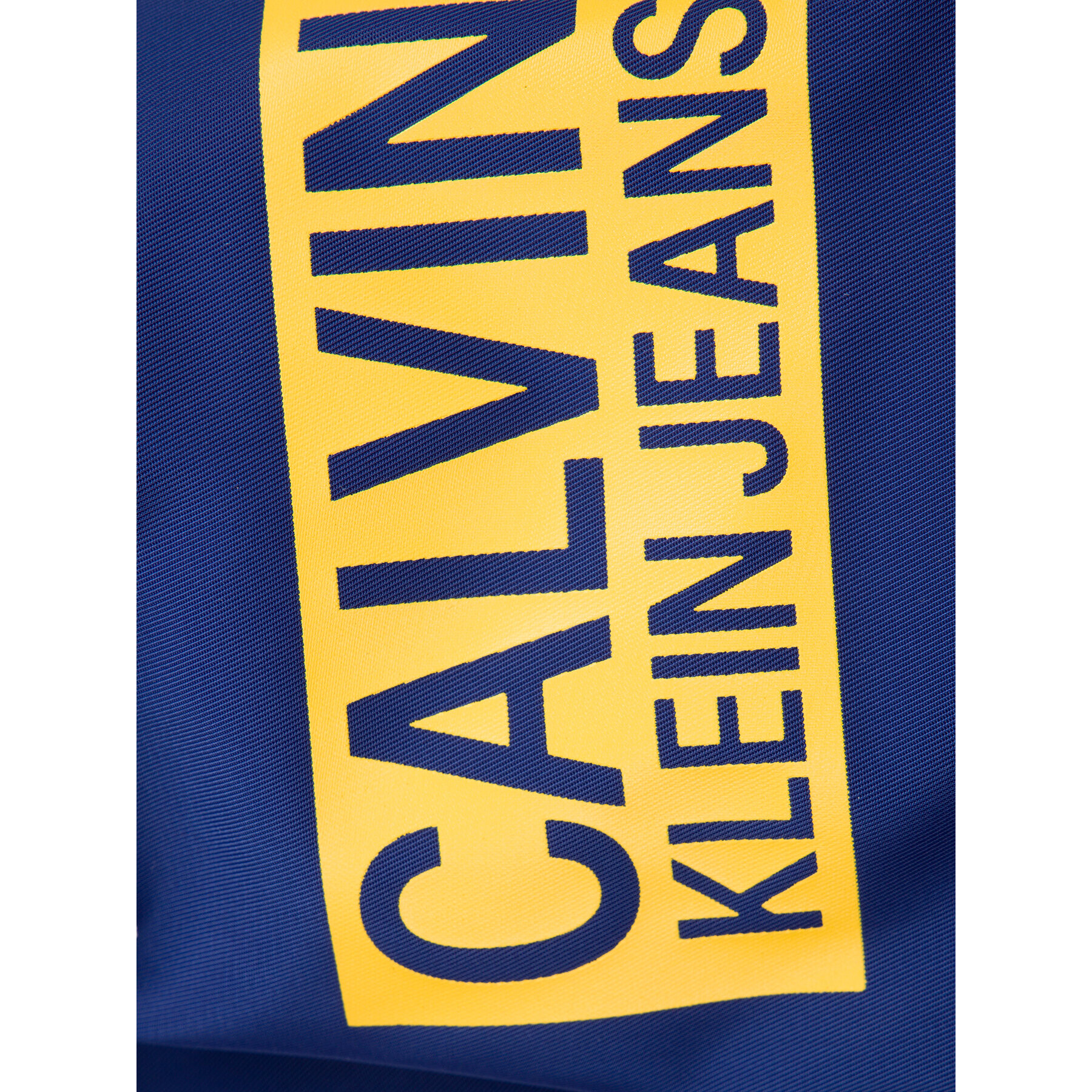 Calvin Klein Jeans Vatovaná bunda Stamp Logo IB0IB00375 Tmavomodrá Regular Fit - Pepit.sk