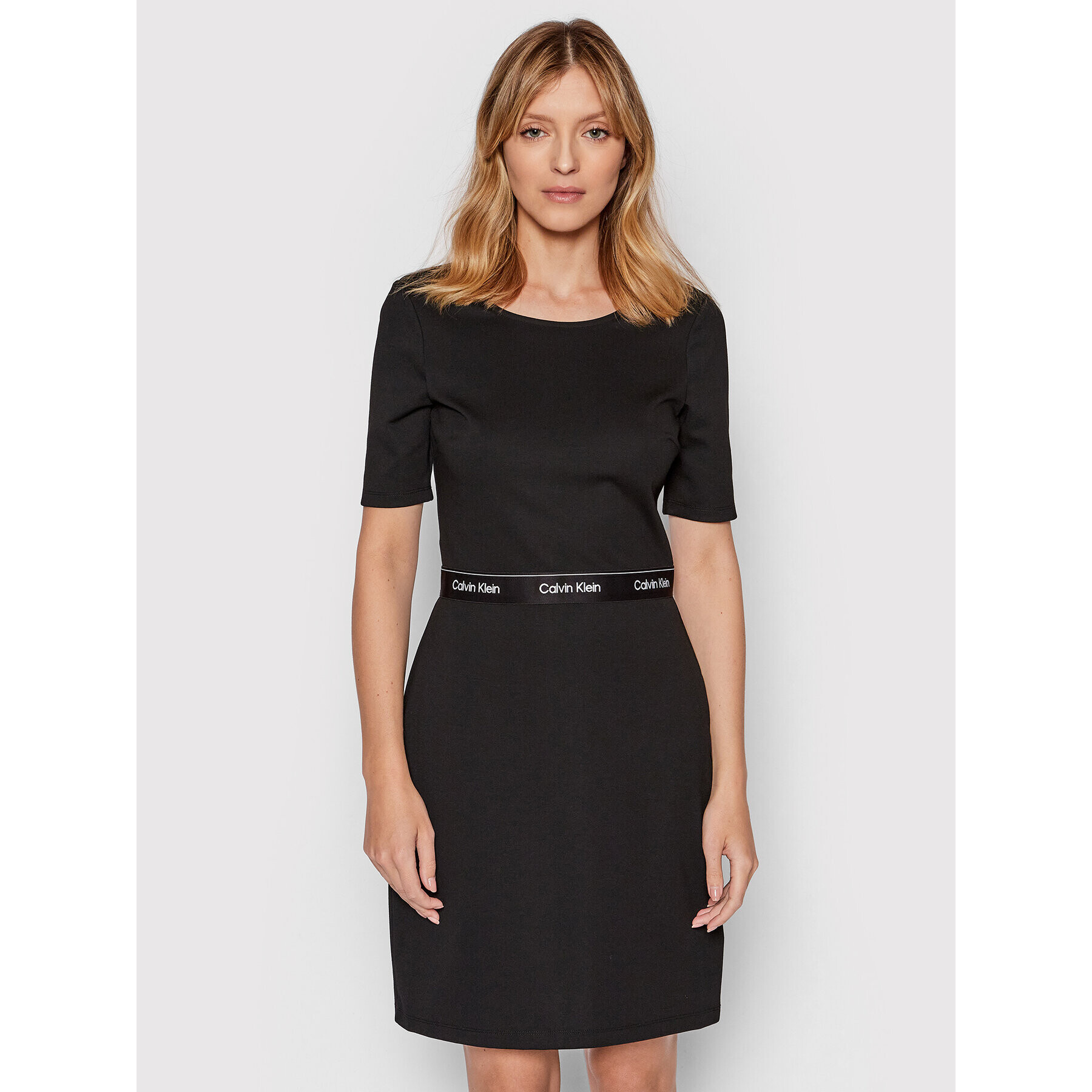 Calvin Klein Každodenné šaty Milano Bodycon K20K203504 Čierna Slim Fit - Pepit.sk