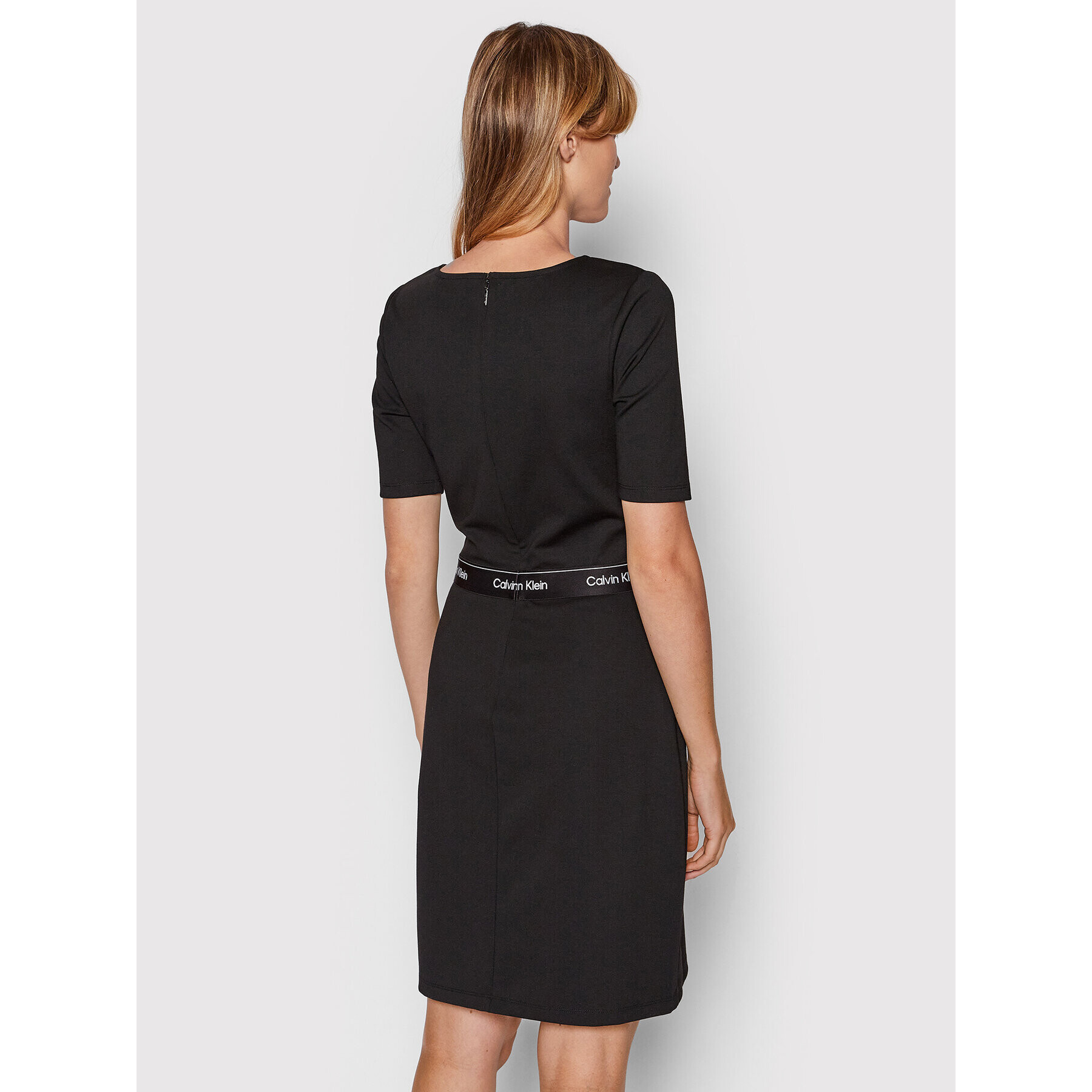 Calvin Klein Každodenné šaty Milano Bodycon K20K203504 Čierna Slim Fit - Pepit.sk