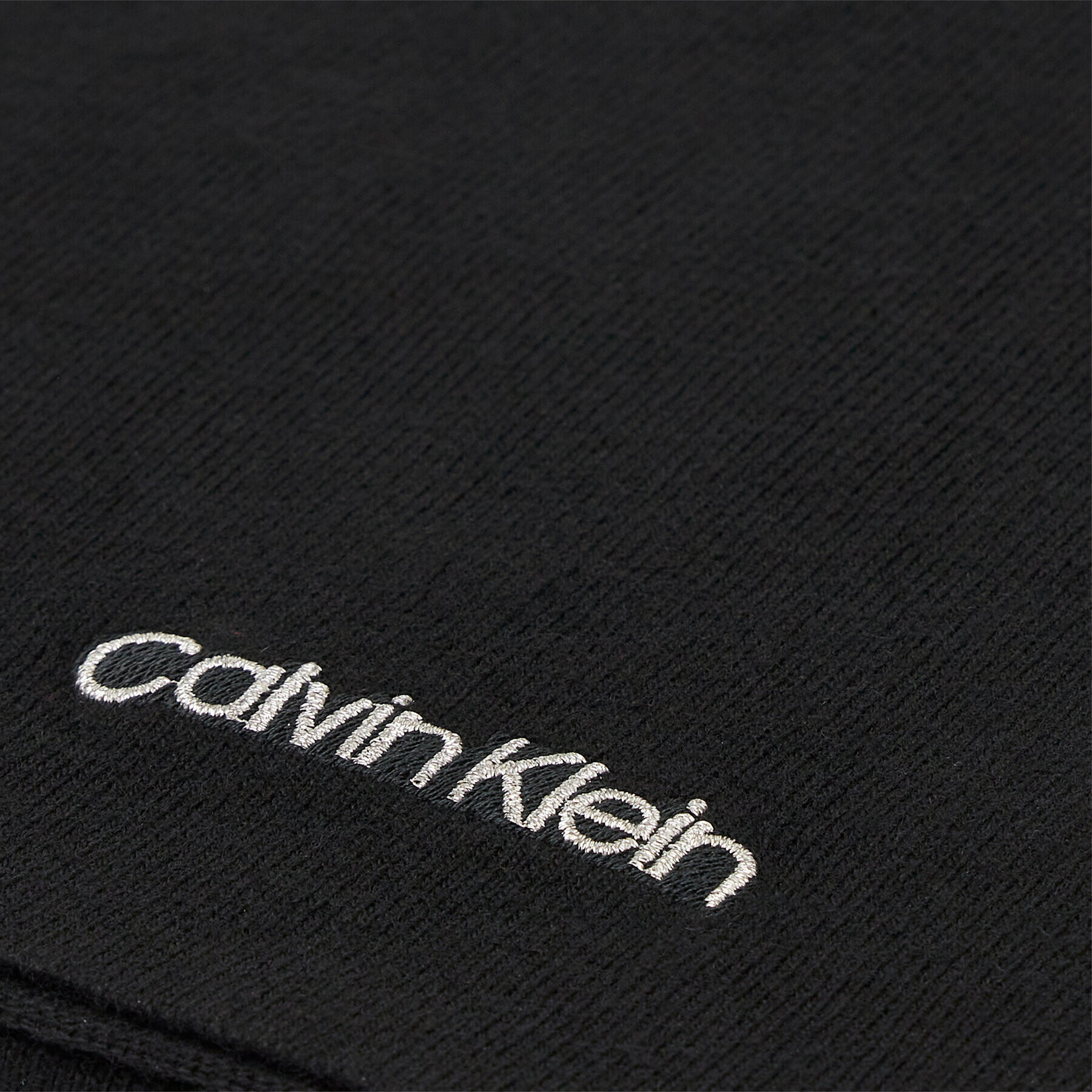 Calvin Klein Šál Essential Knit Scarf 30X180 K60K608485 Čierna - Pepit.sk