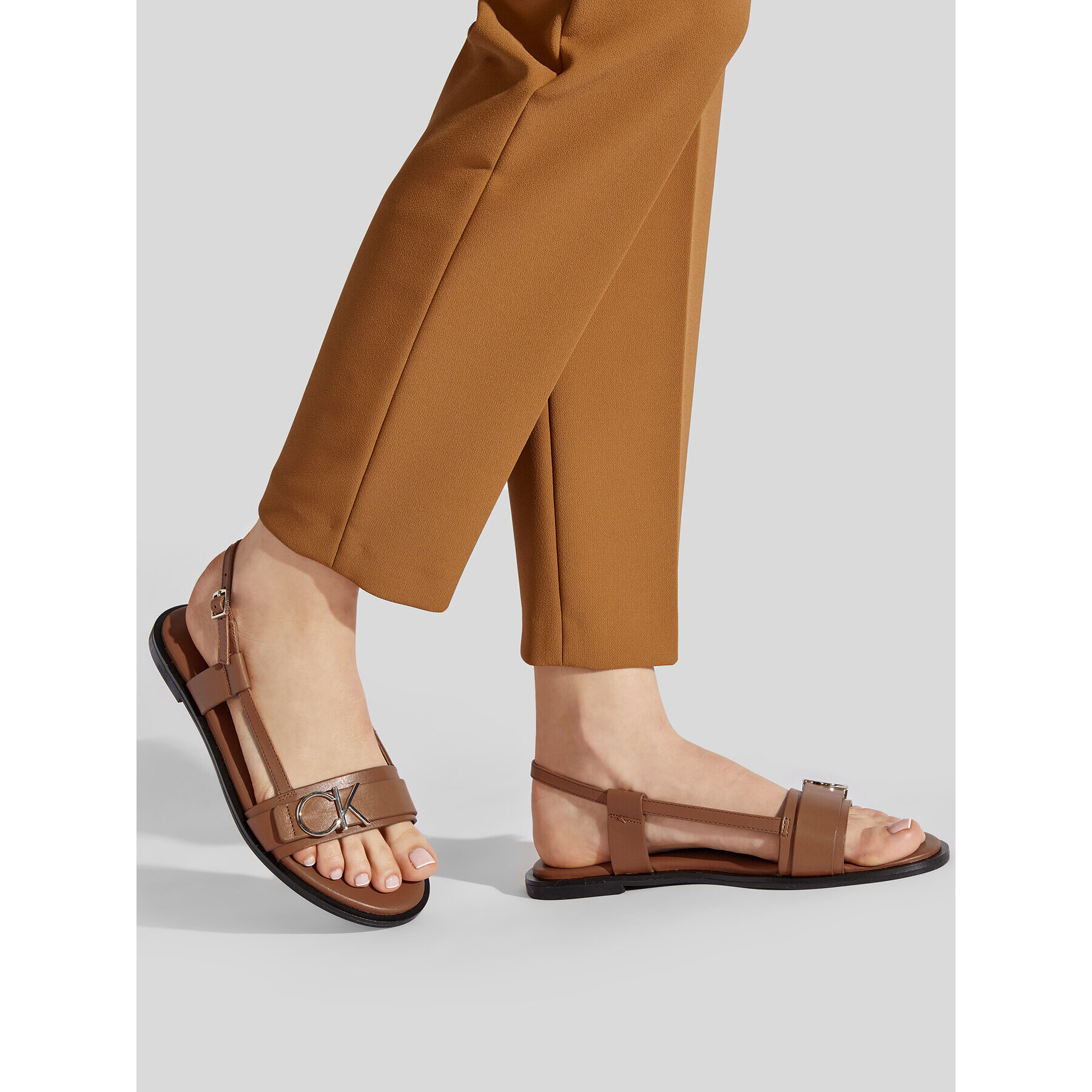 Calvin Klein Sandále Almond Flat Sandal W/Hdw HW0HW00680 Hnedá - Pepit.sk