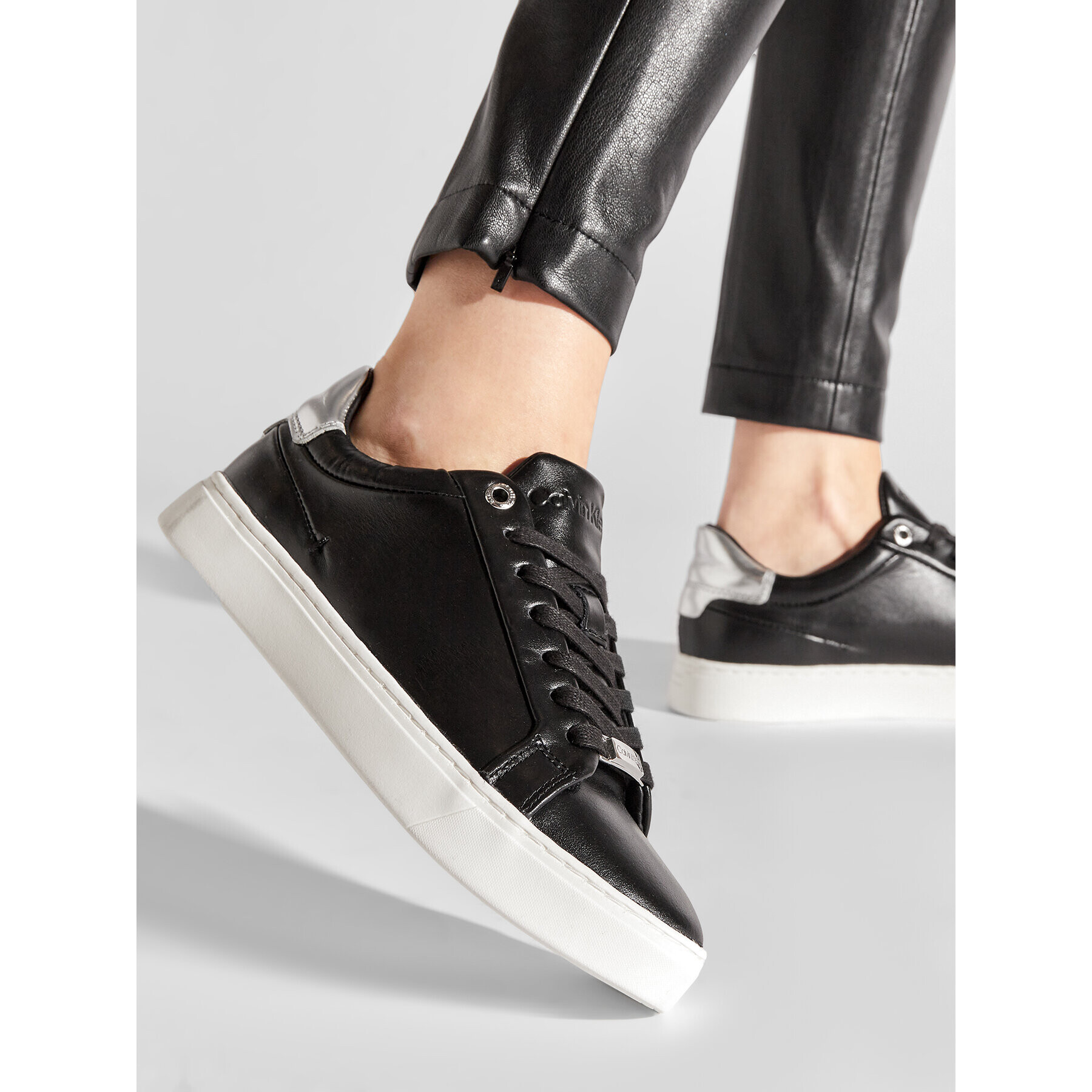 Calvin Klein Sneakersy Cupsole Lace Up HW0HW00882 Čierna - Pepit.sk