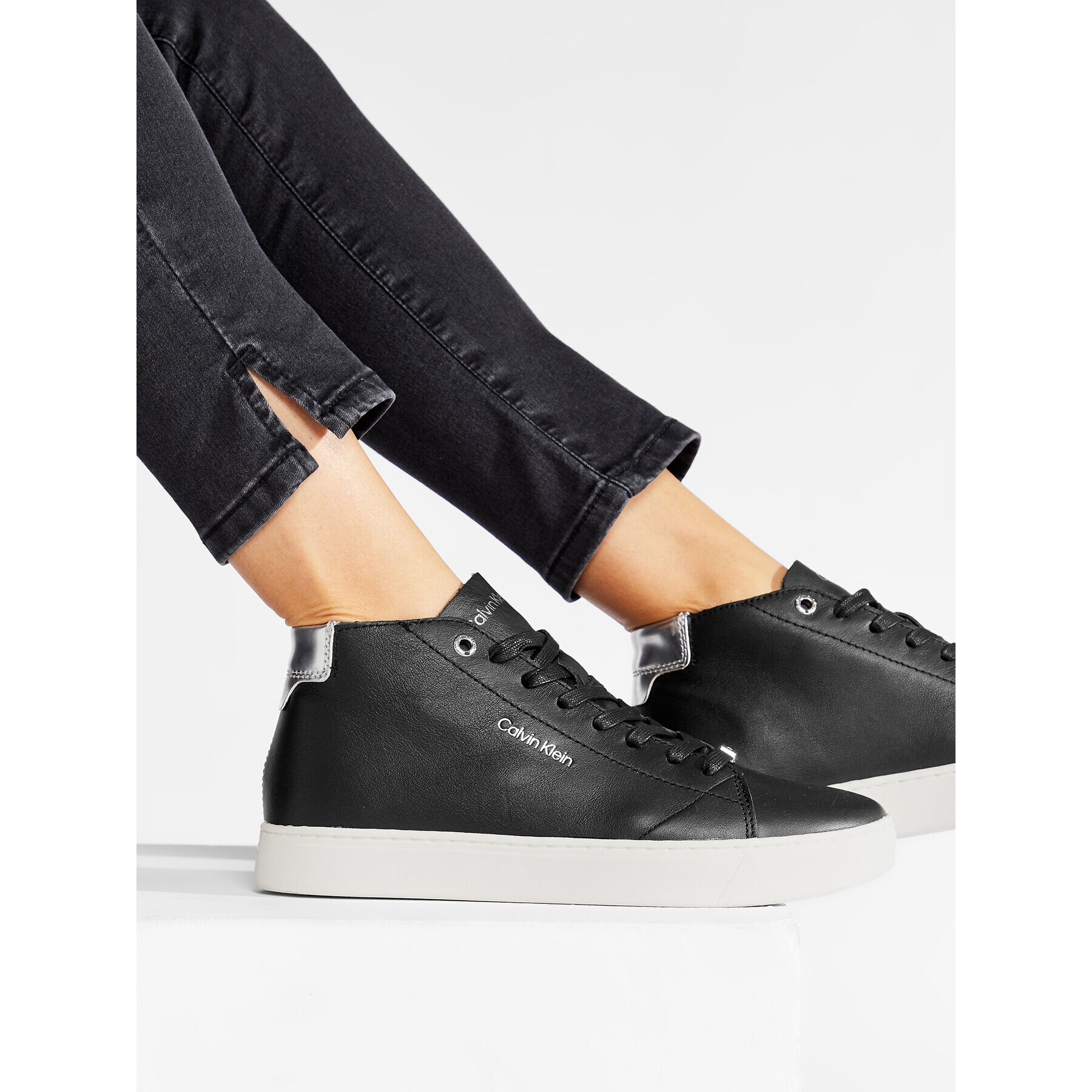 Calvin Klein Sneakersy Cupsole Unlined High Top-Lth HW0HW01052 Čierna - Pepit.sk