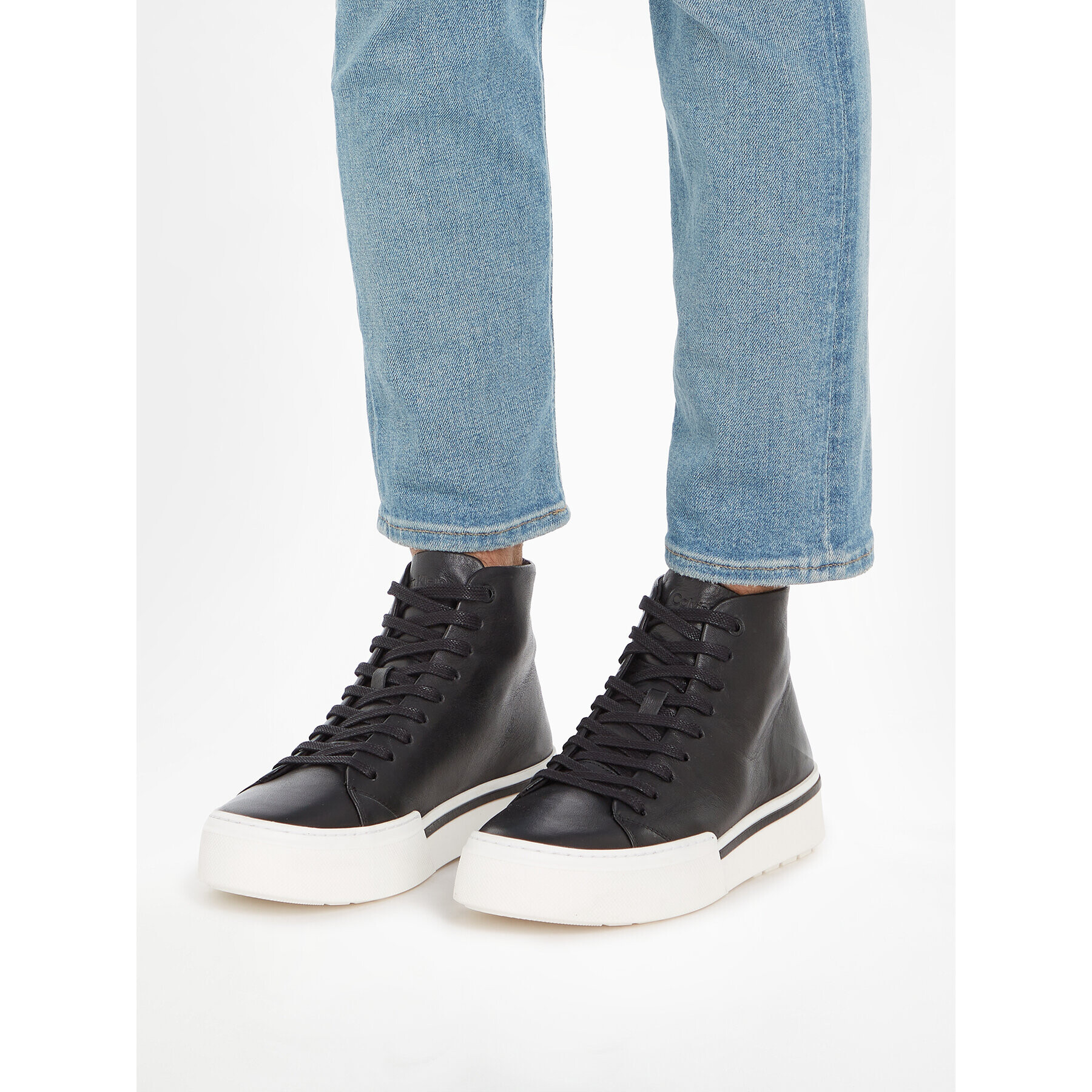 Calvin Klein Sneakersy High Top Lace Up HM0HM01165 Čierna - Pepit.sk