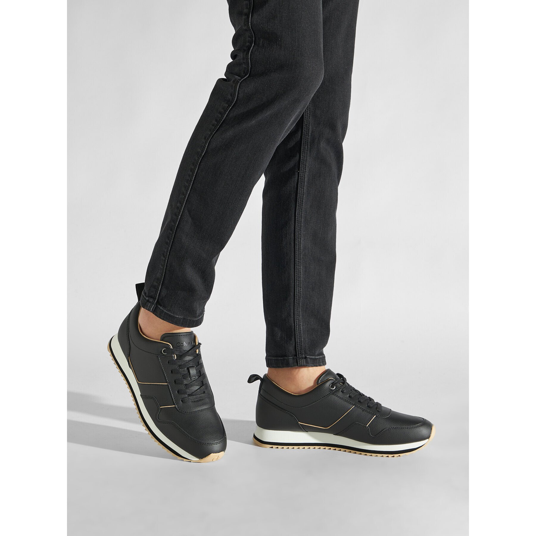 Calvin Klein Sneakersy Low Top Lace Up Vegan HM0HM00832 Čierna - Pepit.sk