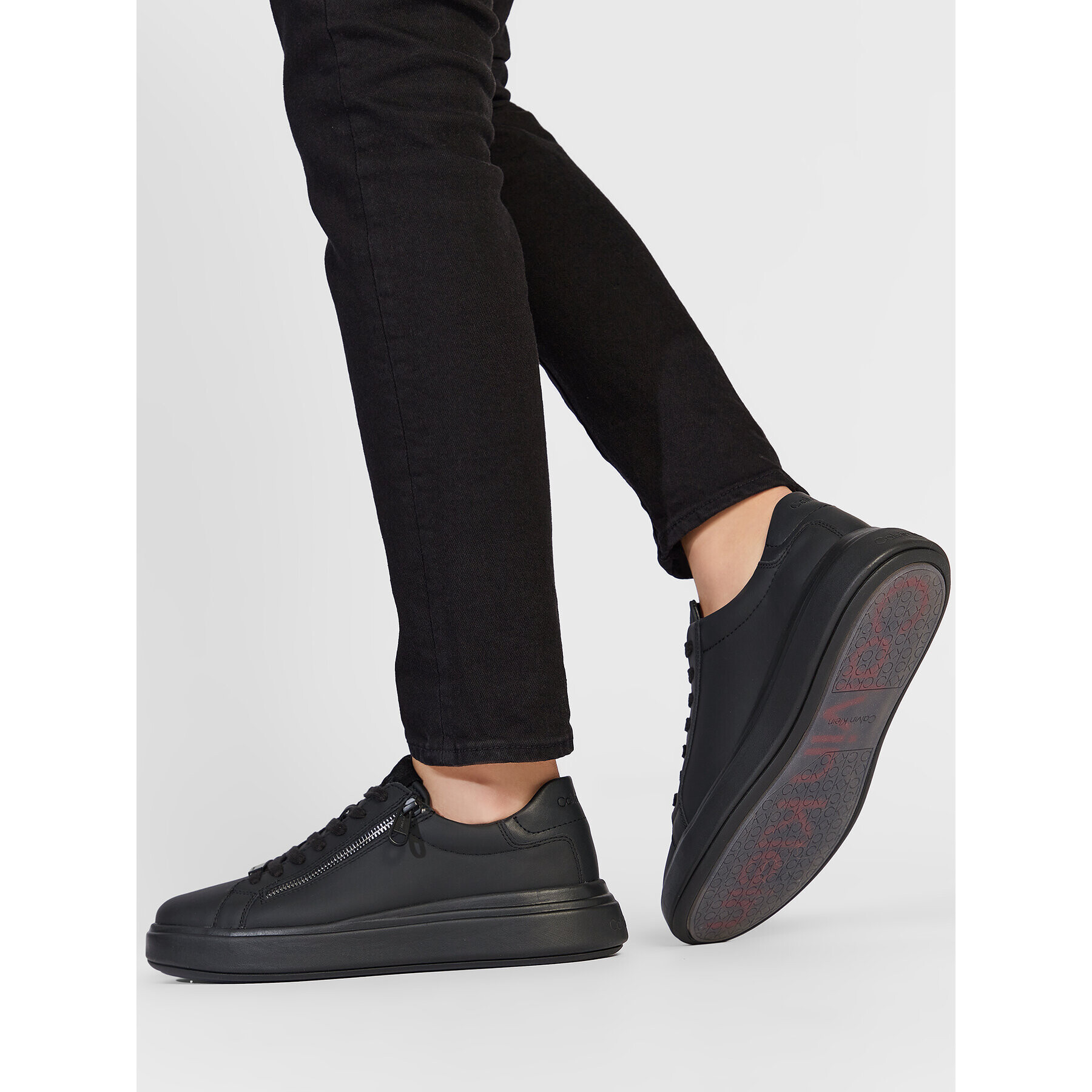 Calvin Klein Sneakersy Low Top Lace Up Zip HM0HM00746 Čierna - Pepit.sk