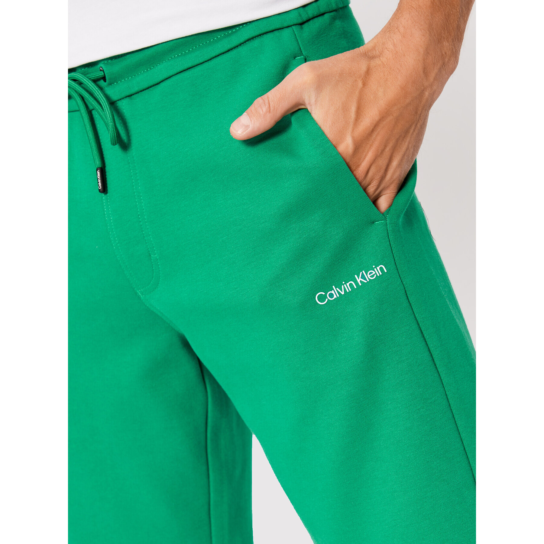 Calvin Klein Športové kraťasy Interlock K10K109430 Zelená Regular Fit - Pepit.sk