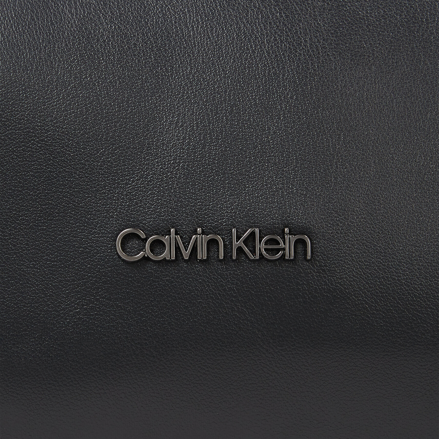 Calvin Klein Taška Ck Elevated Barrel K50K510834 Čierna - Pepit.sk