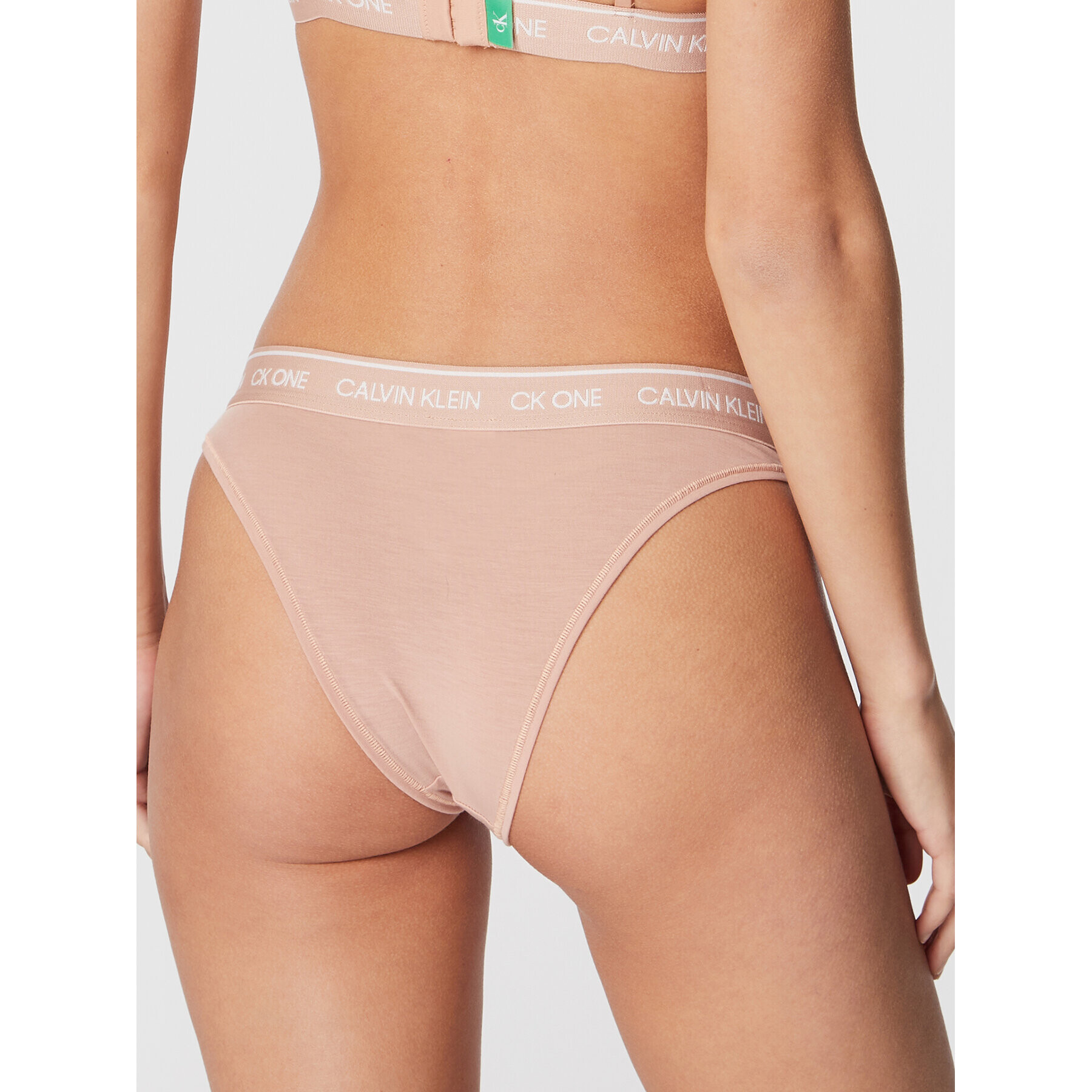 Calvin Klein Underwear Brazílske nohavičky 000QF6505E Béžová - Pepit.sk