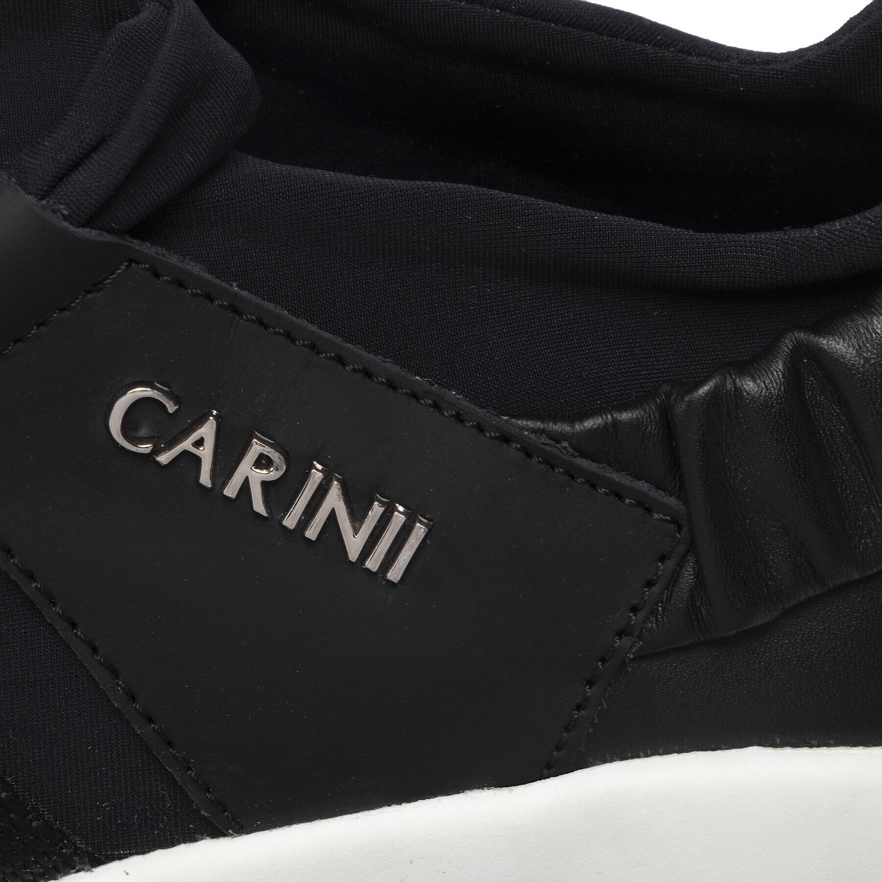 Carinii Sneakersy B8074 Čierna - Pepit.sk