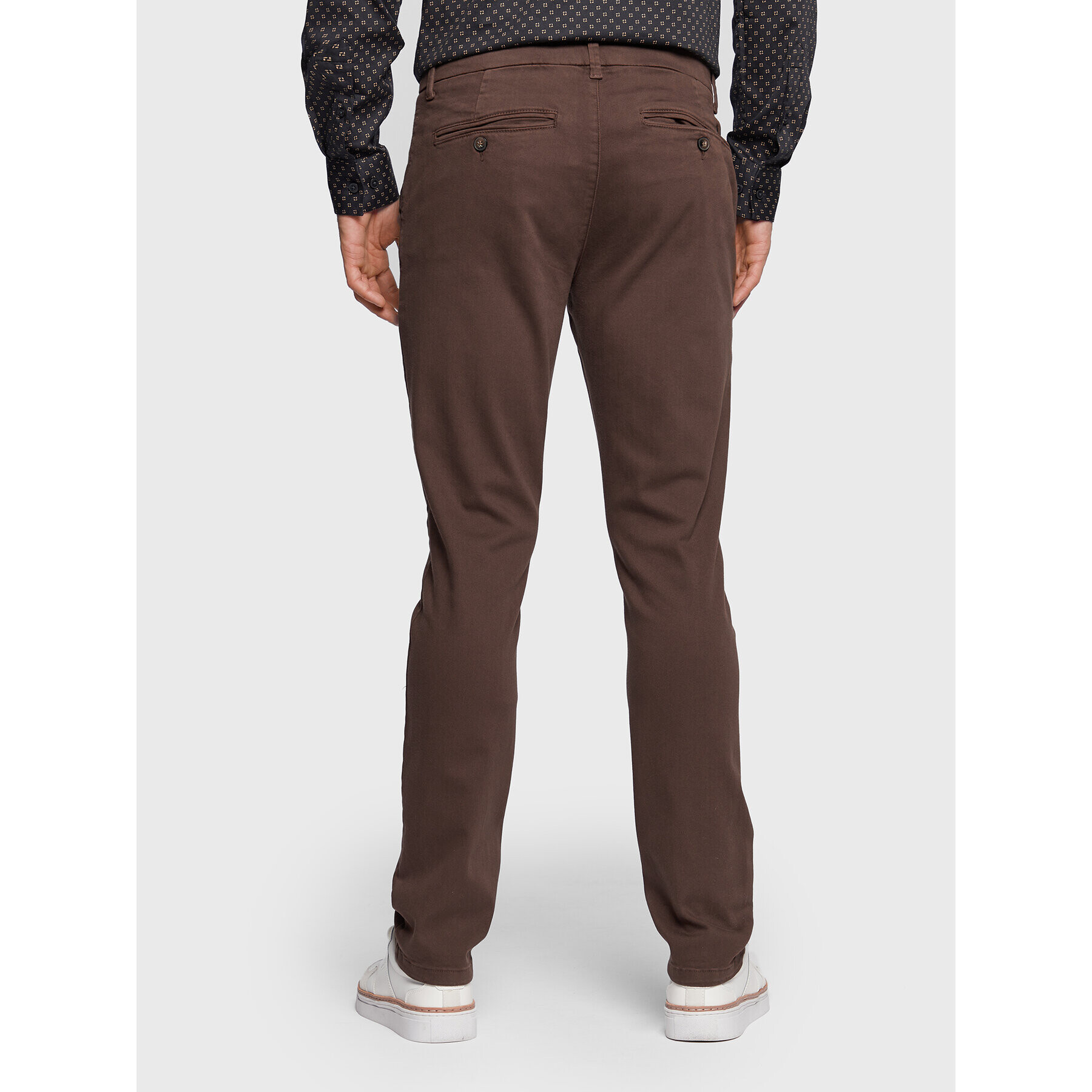 Casual Friday Chino nohavice Phil 20504239 Hnedá Slim Fit - Pepit.sk