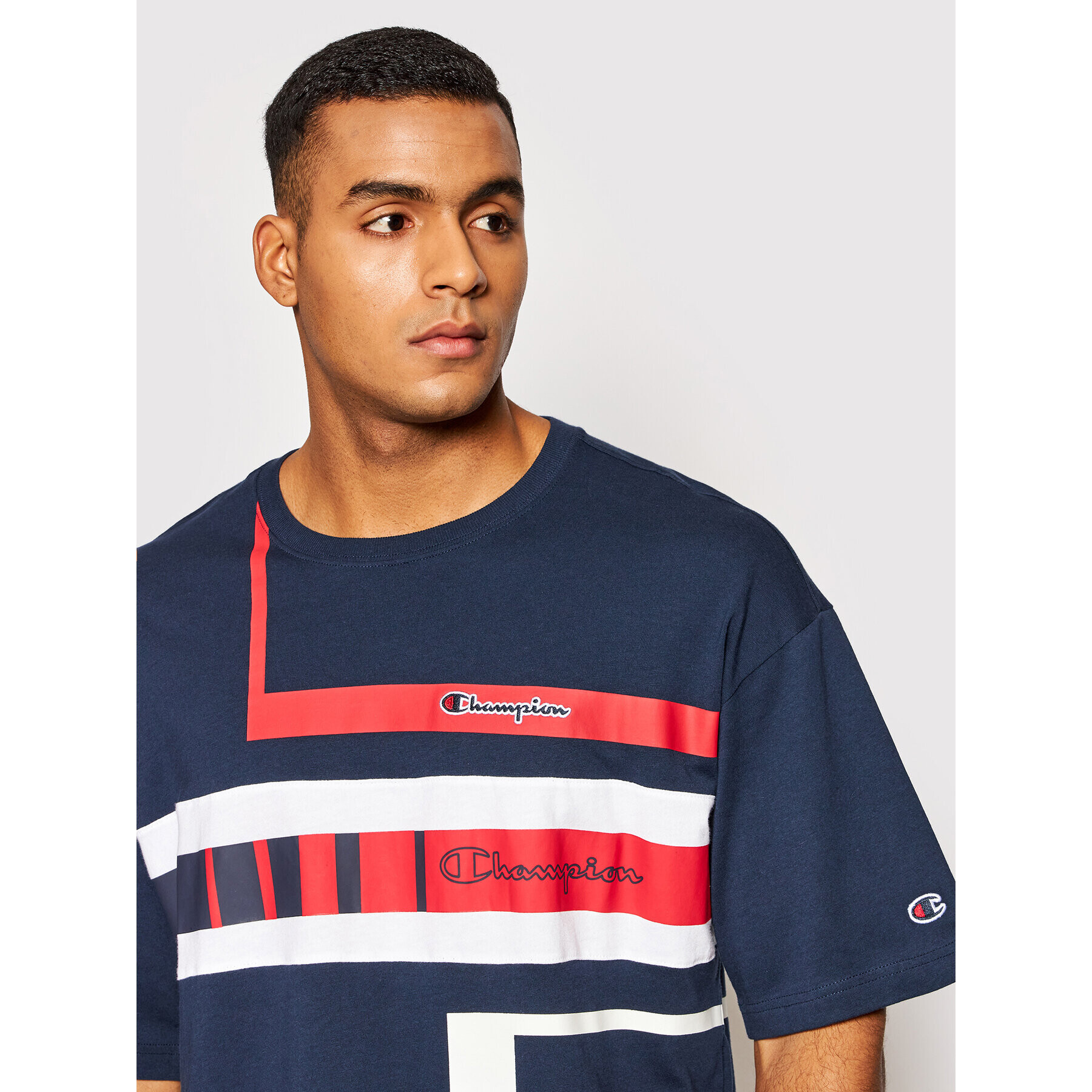 Champion Tričko Script Logo Stripe 216487 Tmavomodrá Custom Fit - Pepit.sk