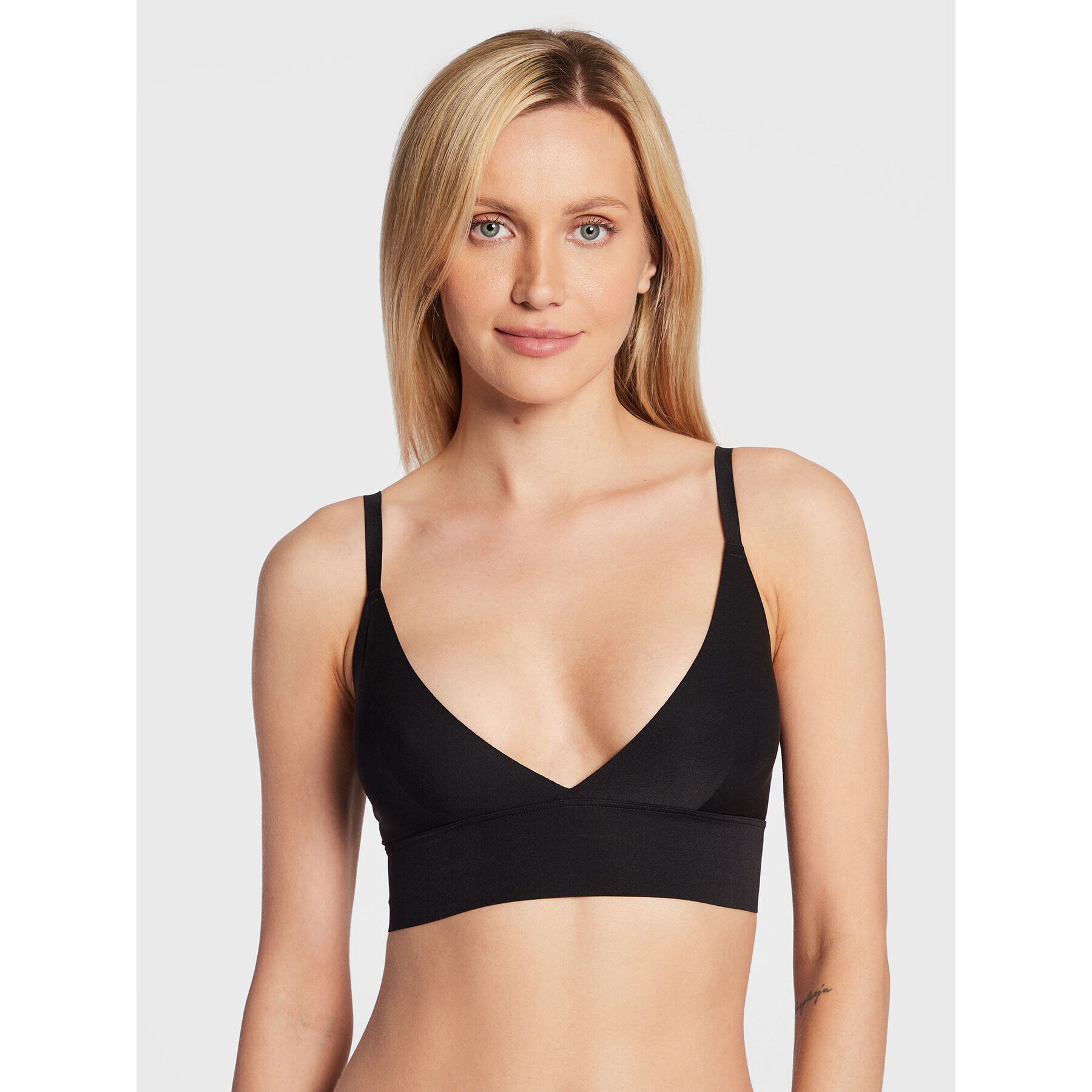 Chantelle Podprsenka Bralette Soft Stretch C16A90 Čierna - Pepit.sk