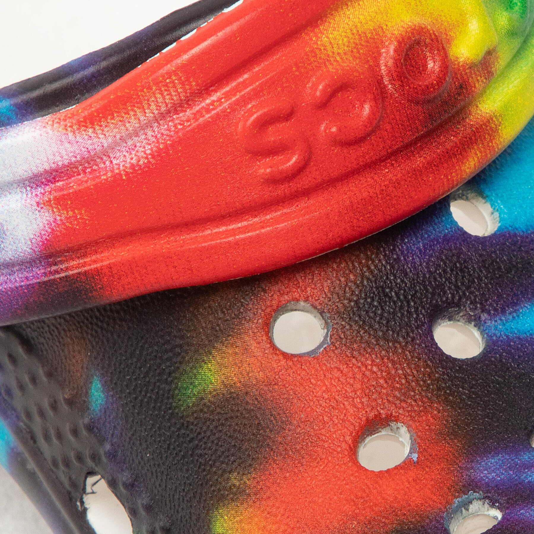 Crocs Šľapky Classic Tiedye Graphic Clog T 206994 Farebná - Pepit.sk