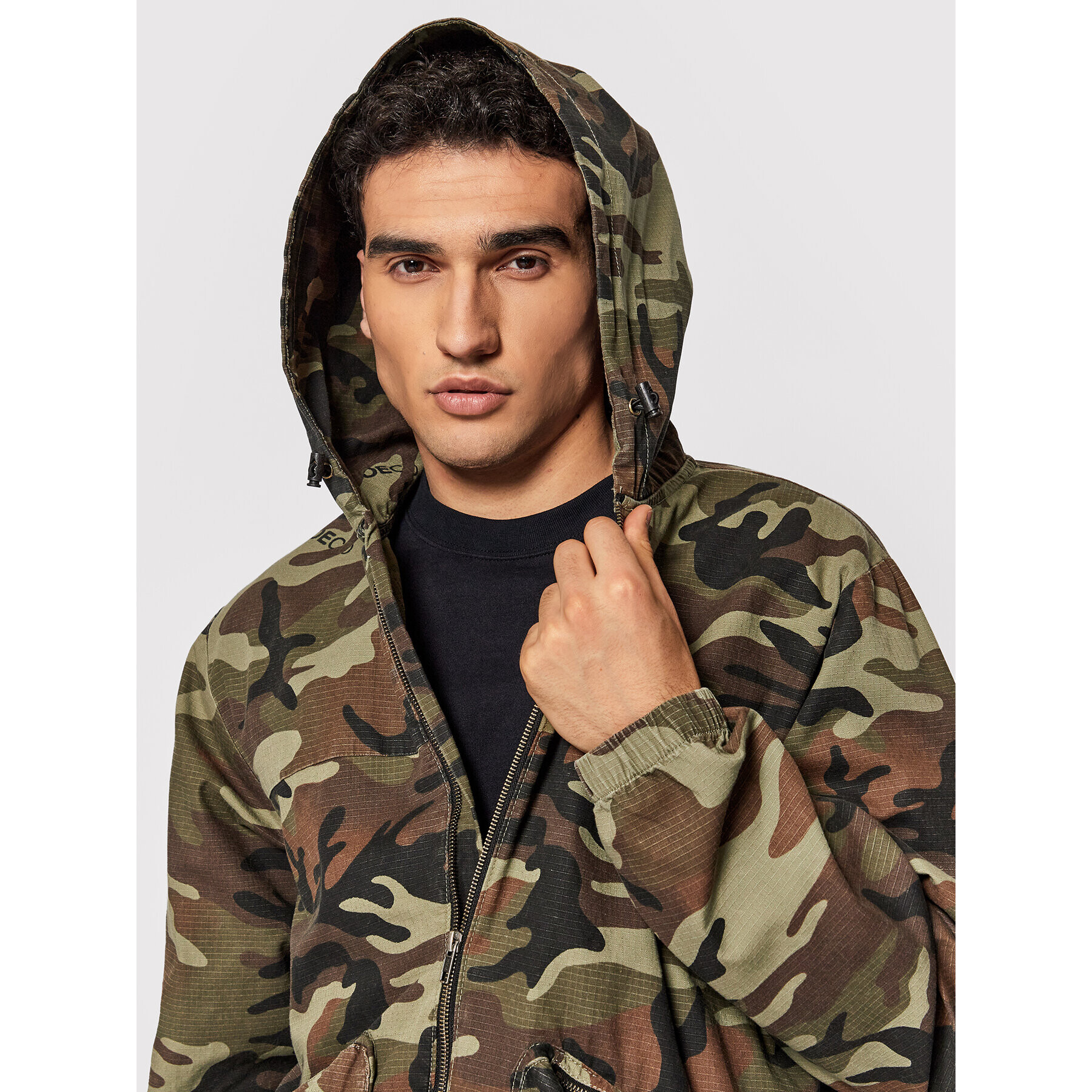 DC Prechodná bunda Woodland Camo ADYJK03143 Zelená Regular Fit - Pepit.sk