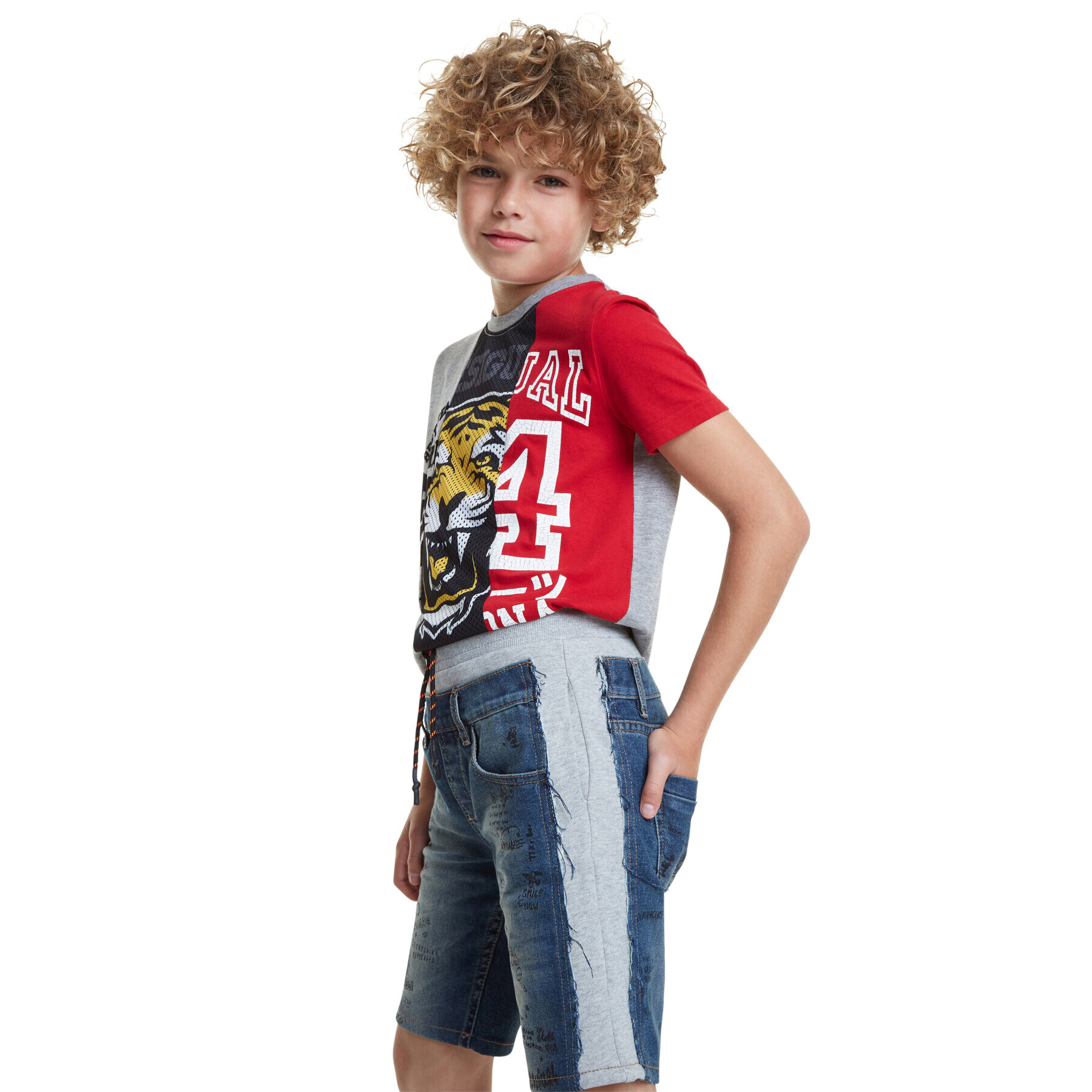 Desigual Džínsové šortky Ortiz 20SBDD03 Modrá Regular Fit - Pepit.sk