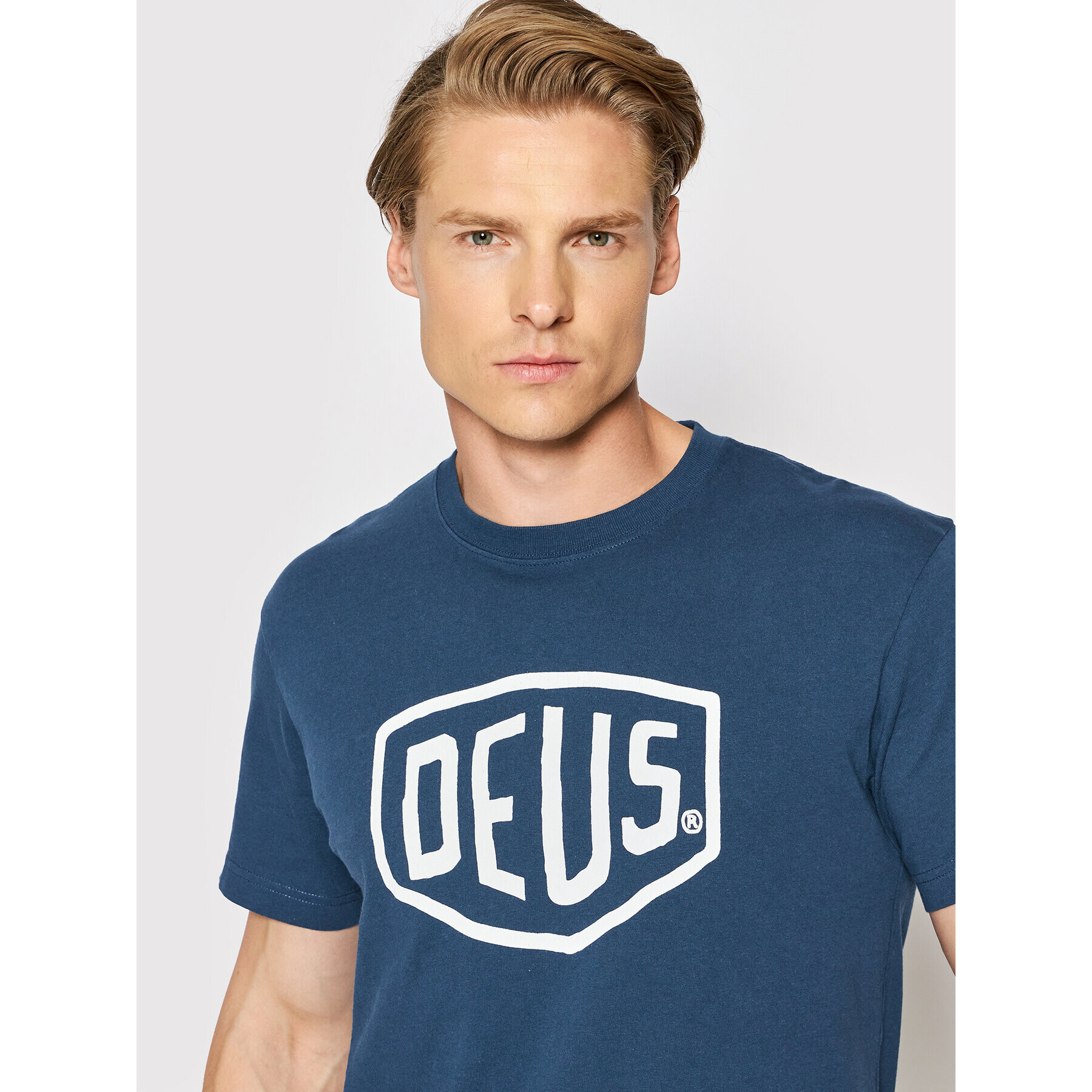 Deus Ex Machina Tričko Shield T_DMW41808E Tmavomodrá Regular Fit - Pepit.sk