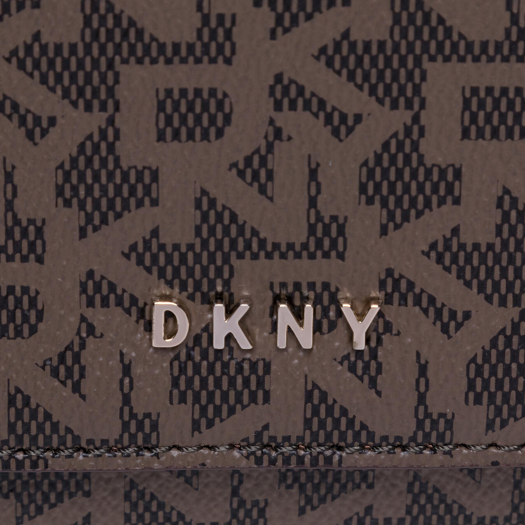 DKNY Kabelka Bryant Md Flap Xbody R82EJ467 Hnedá - Pepit.sk