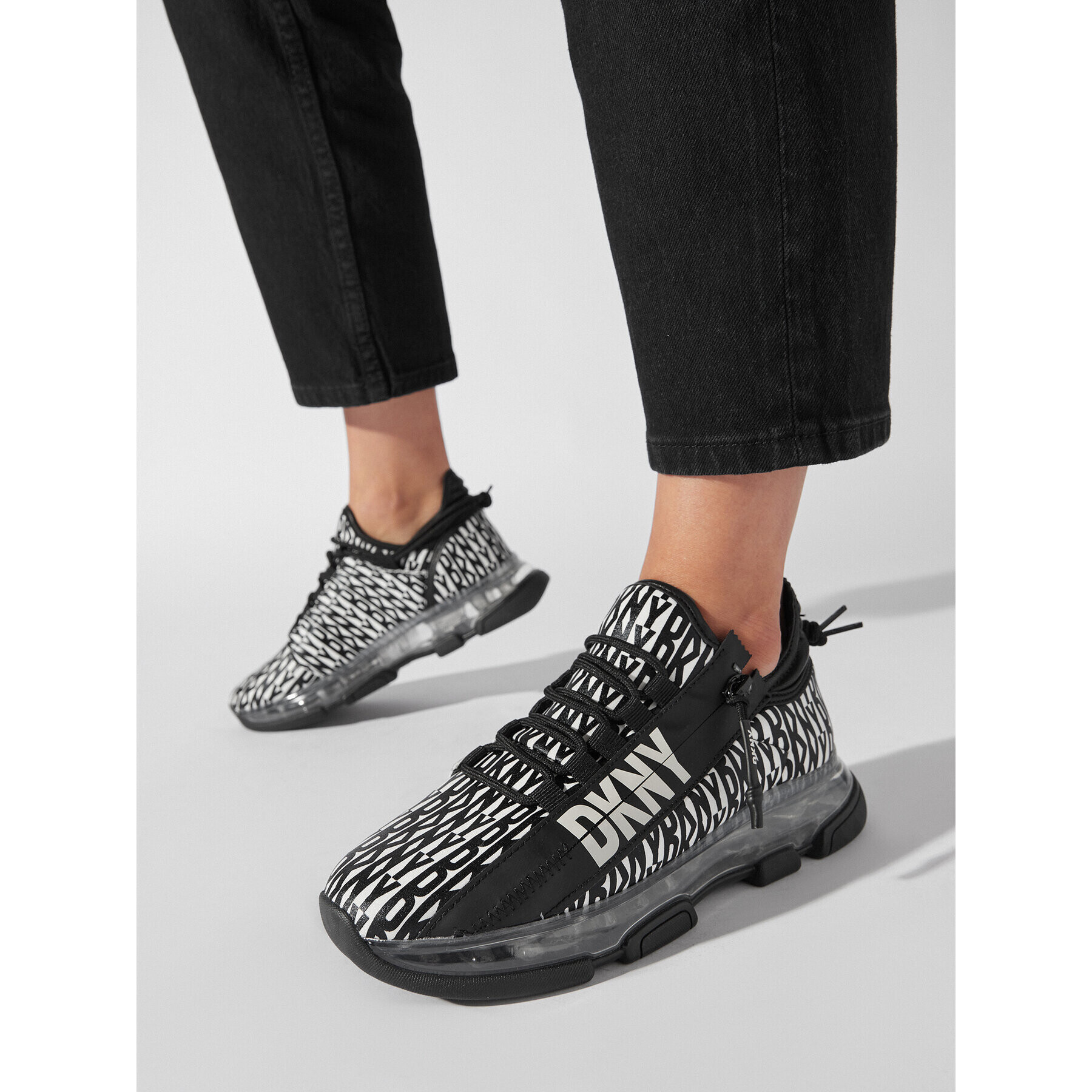 DKNY Sneakersy K1348972 Čierna - Pepit.sk