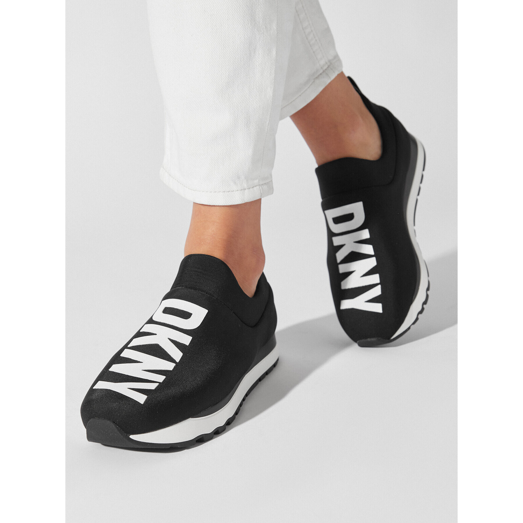 DKNY Sneakersy K1385461 Čierna - Pepit.sk