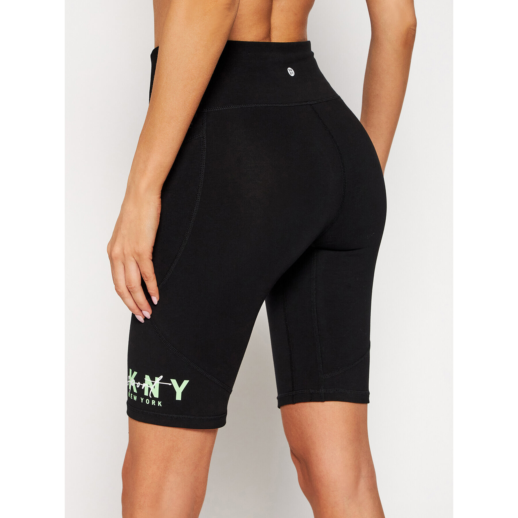 DKNY Sport Športové kraťasy DP0S4799 Čierna Slim Fit - Pepit.sk