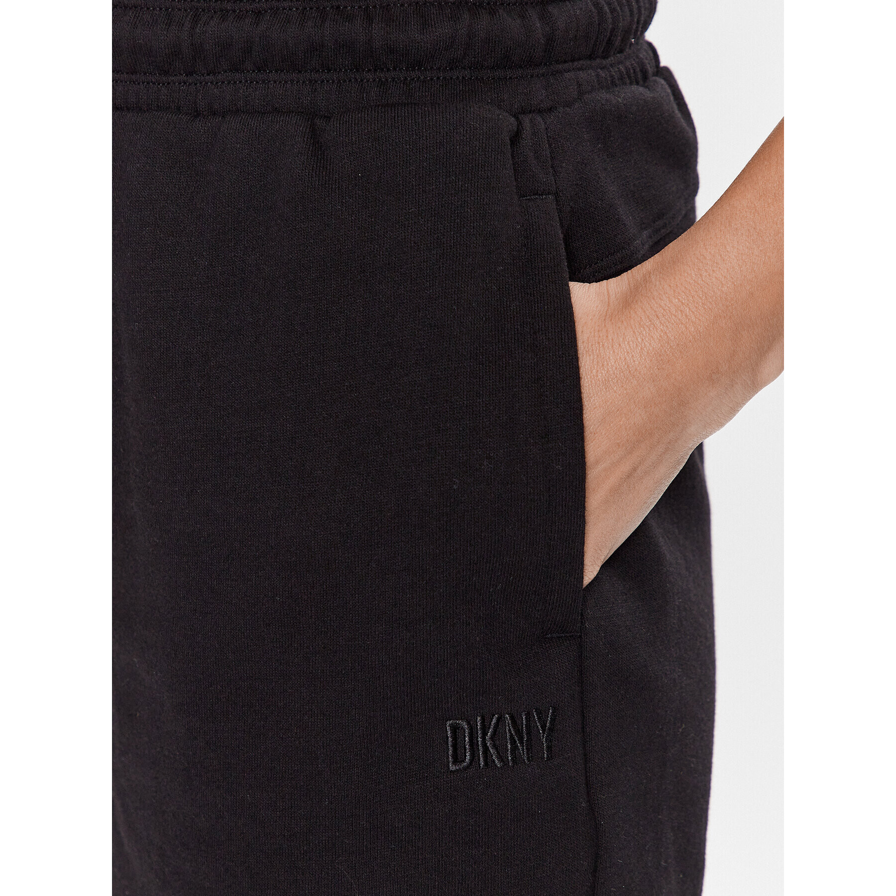 DKNY Sport Športové kraťasy DP3S4993 Čierna Regular Fit - Pepit.sk