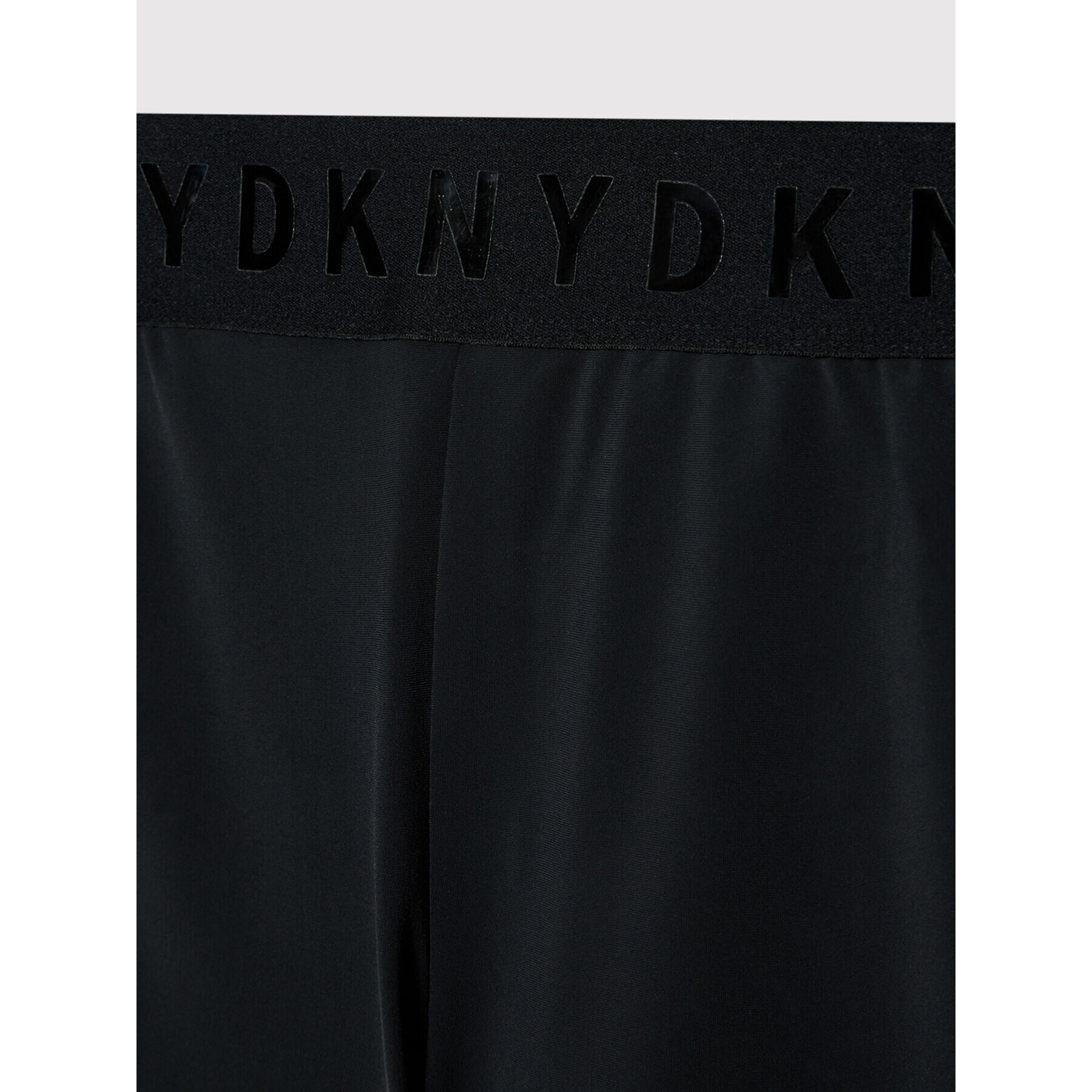 DKNY Športové kraťasy D34A50 M Čierna Slim Fit - Pepit.sk