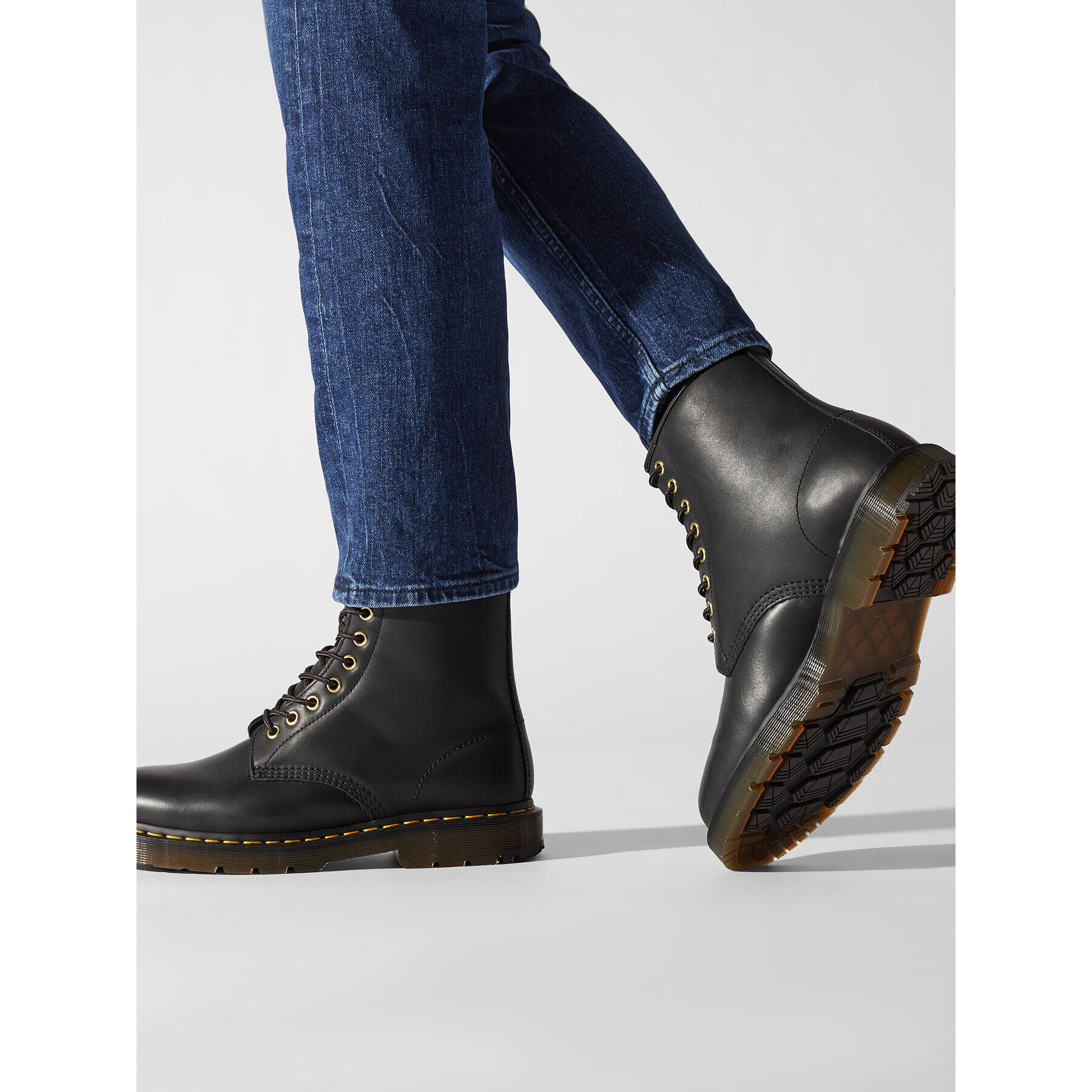 Dr. Martens Glady 1460 26860001 Čierna - Pepit.sk