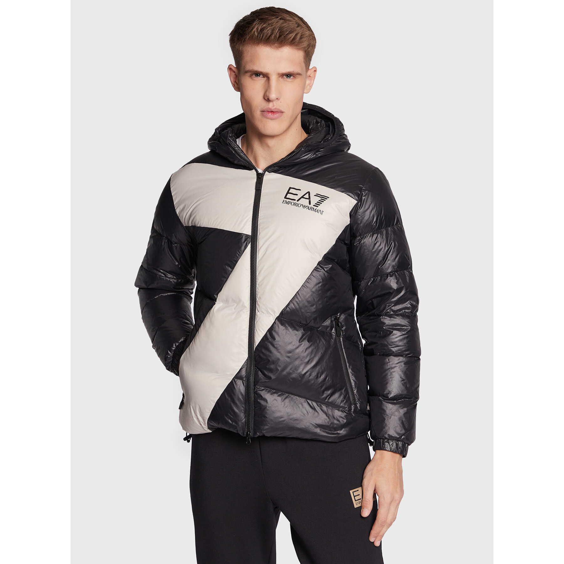 EA7 Emporio Armani Vatovaná bunda 6LPB53 PNR4Z 1200 Čierna Regular Fit - Pepit.sk