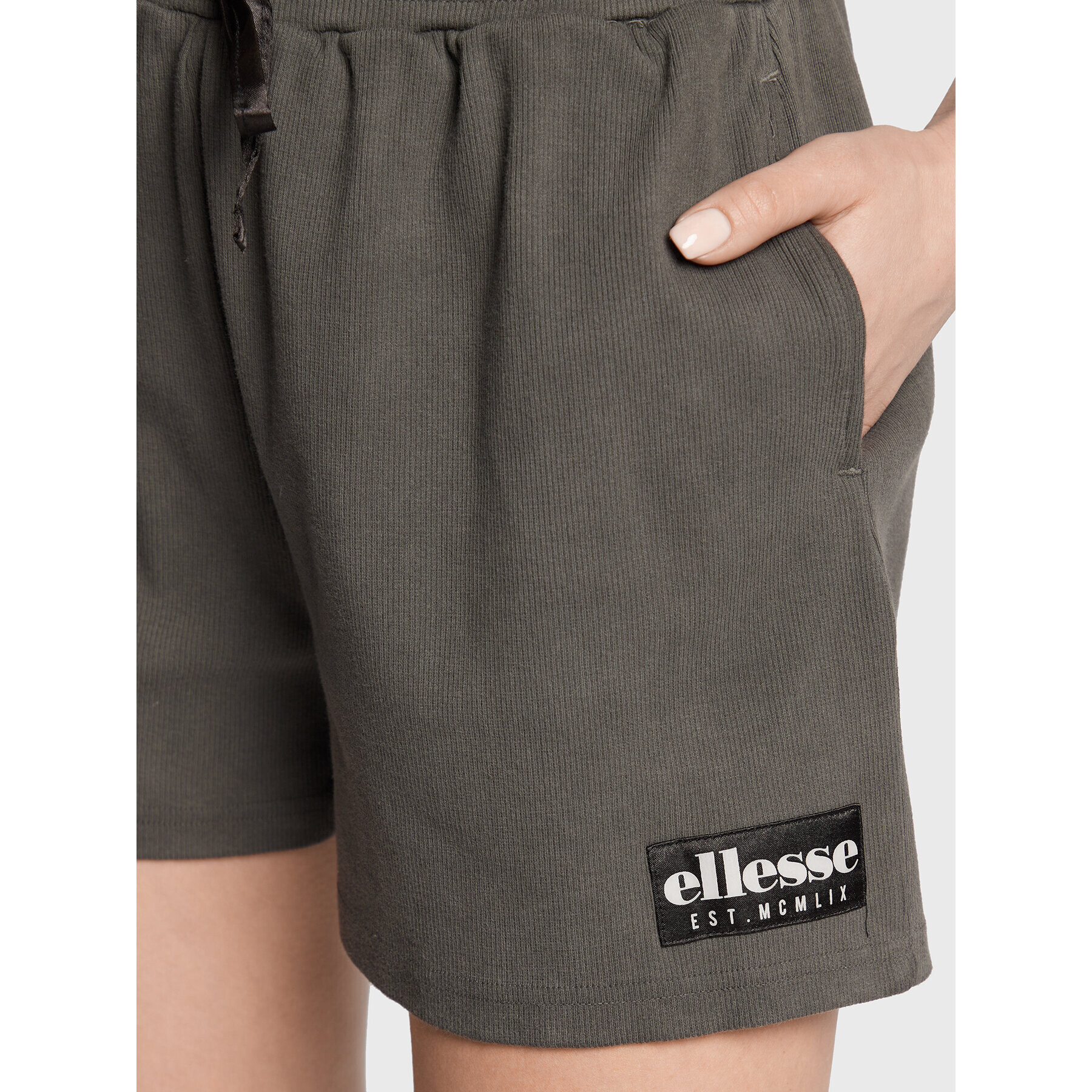 Ellesse Športové kraťasy Seta SGN15184 Sivá Relaxed Fit - Pepit.sk