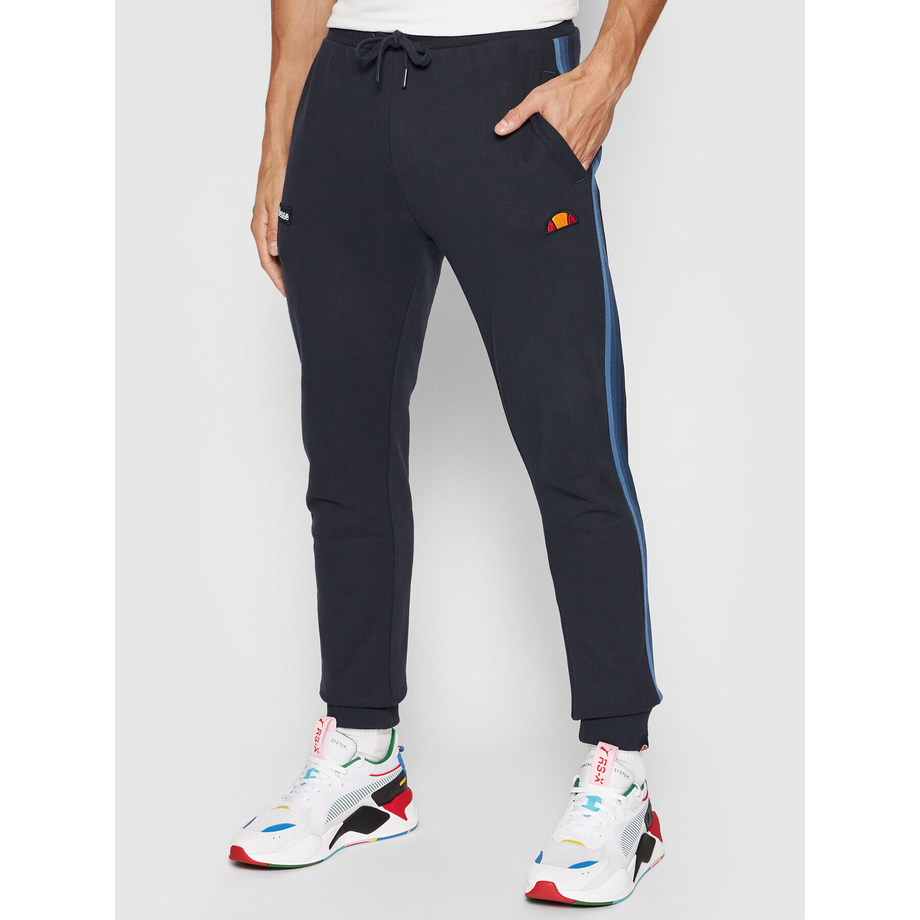 Ellesse Teplákové nohavice Aylo SHK13114 Tmavomodrá Regular Fit - Pepit.sk