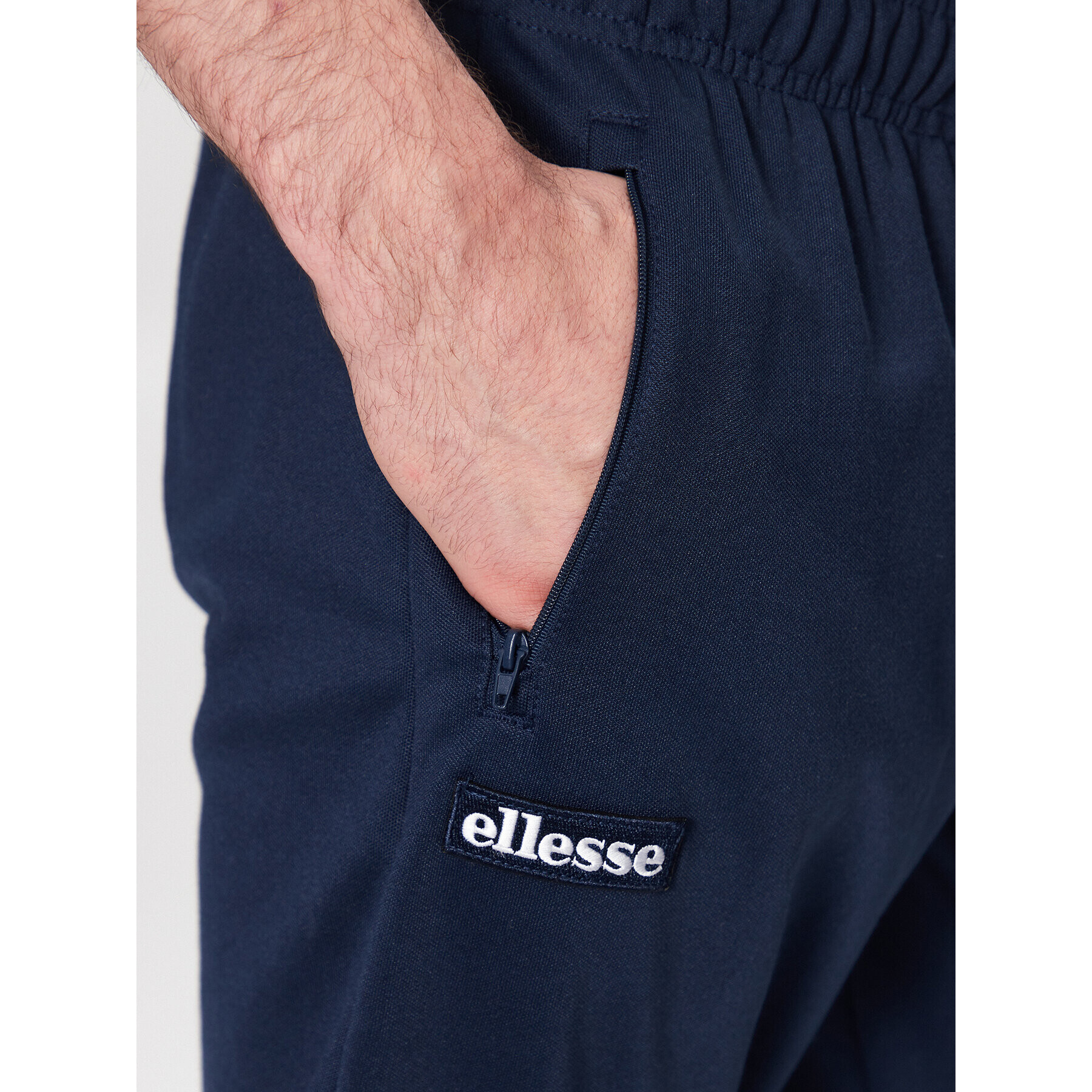 Ellesse Teplákové nohavice Bertoni SHR04351 Tmavomodrá Regular Fit - Pepit.sk