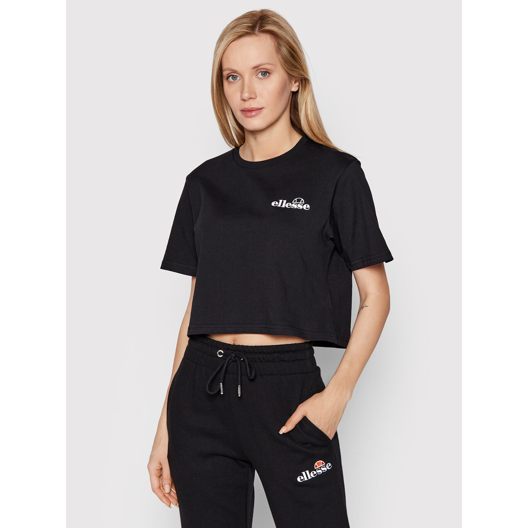 Ellesse Tričko Claudine SGM146260 Čierna Regular Fit - Pepit.sk