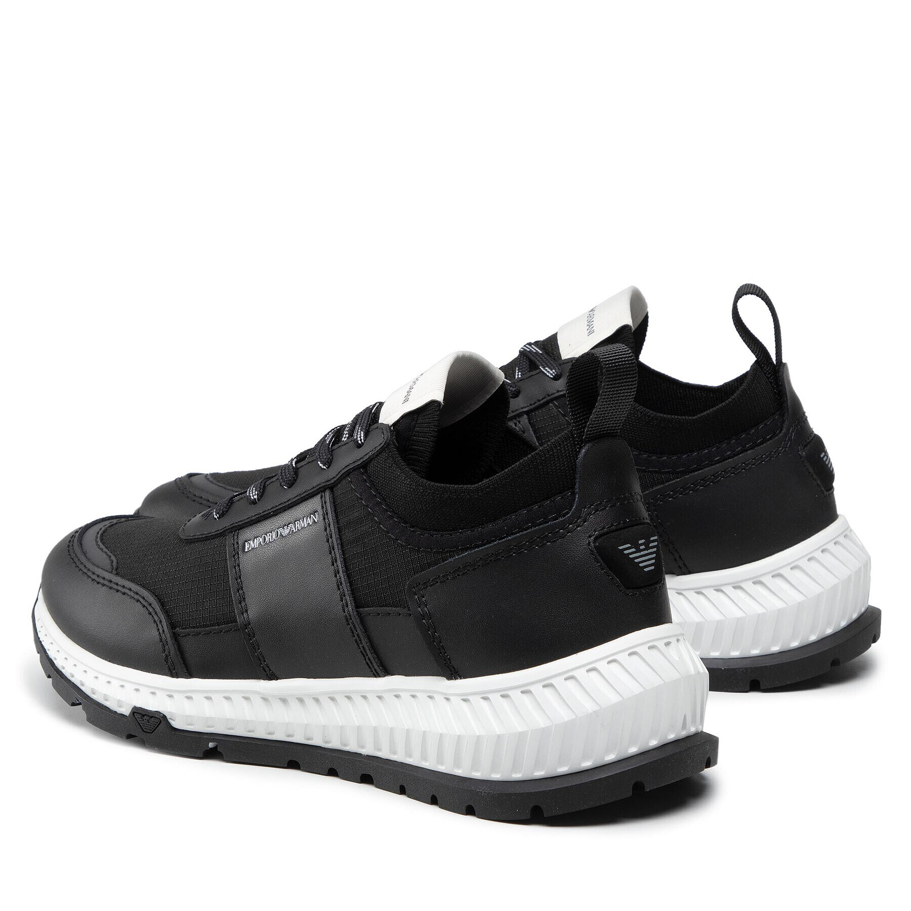 Emporio Armani Sneakersy X4X560 XN063 Q433 Čierna - Pepit.sk