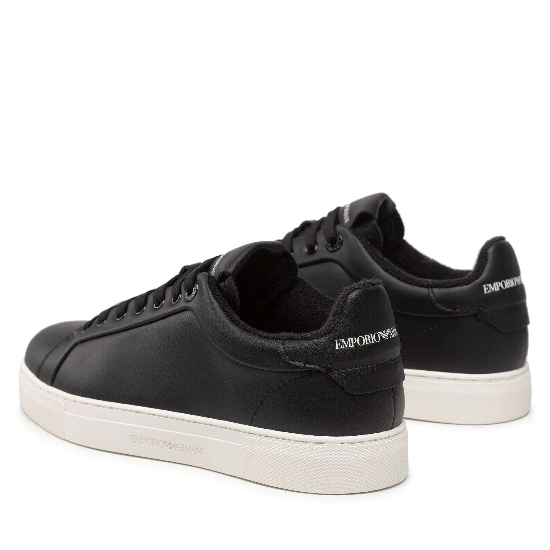 Emporio Armani Sneakersy X4X598 XF662 00002 Čierna - Pepit.sk