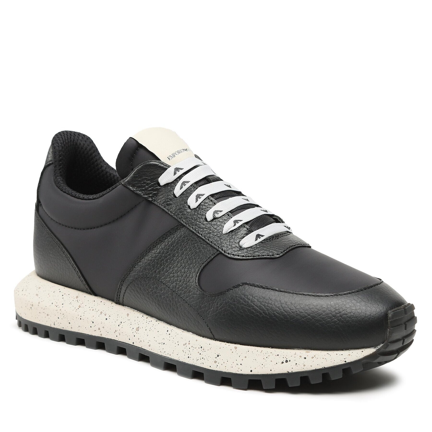 Emporio Armani Sneakersy X4X624 XN794 K001 Čierna - Pepit.sk